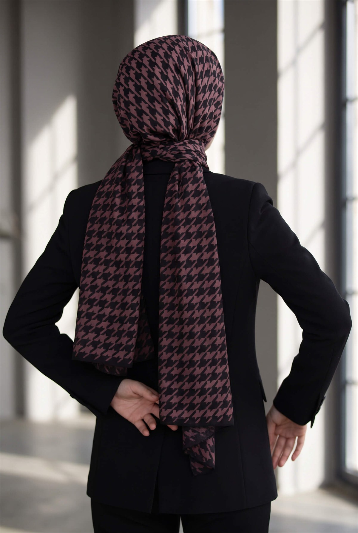 KREP KAZAYAĞI DESENLİ PUDRA RENKLİ 75X195 KIRIŞMAZ ŞAL
