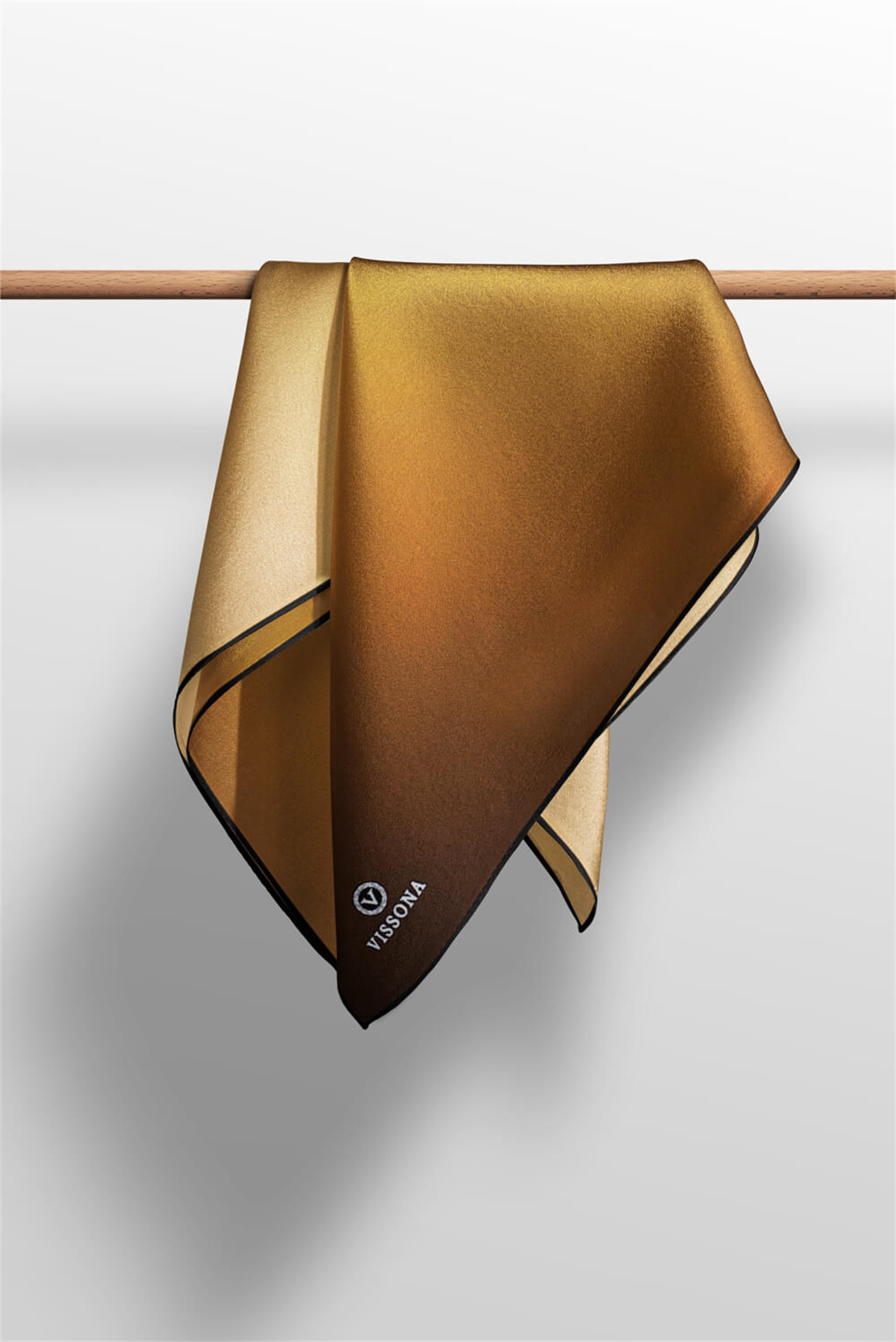% 57 İPEK % 43 VİSKON Twill İpek Degrade Desenli Gold Renkli 90x90 Eşarp Dikim Şekli : El Dikişi
