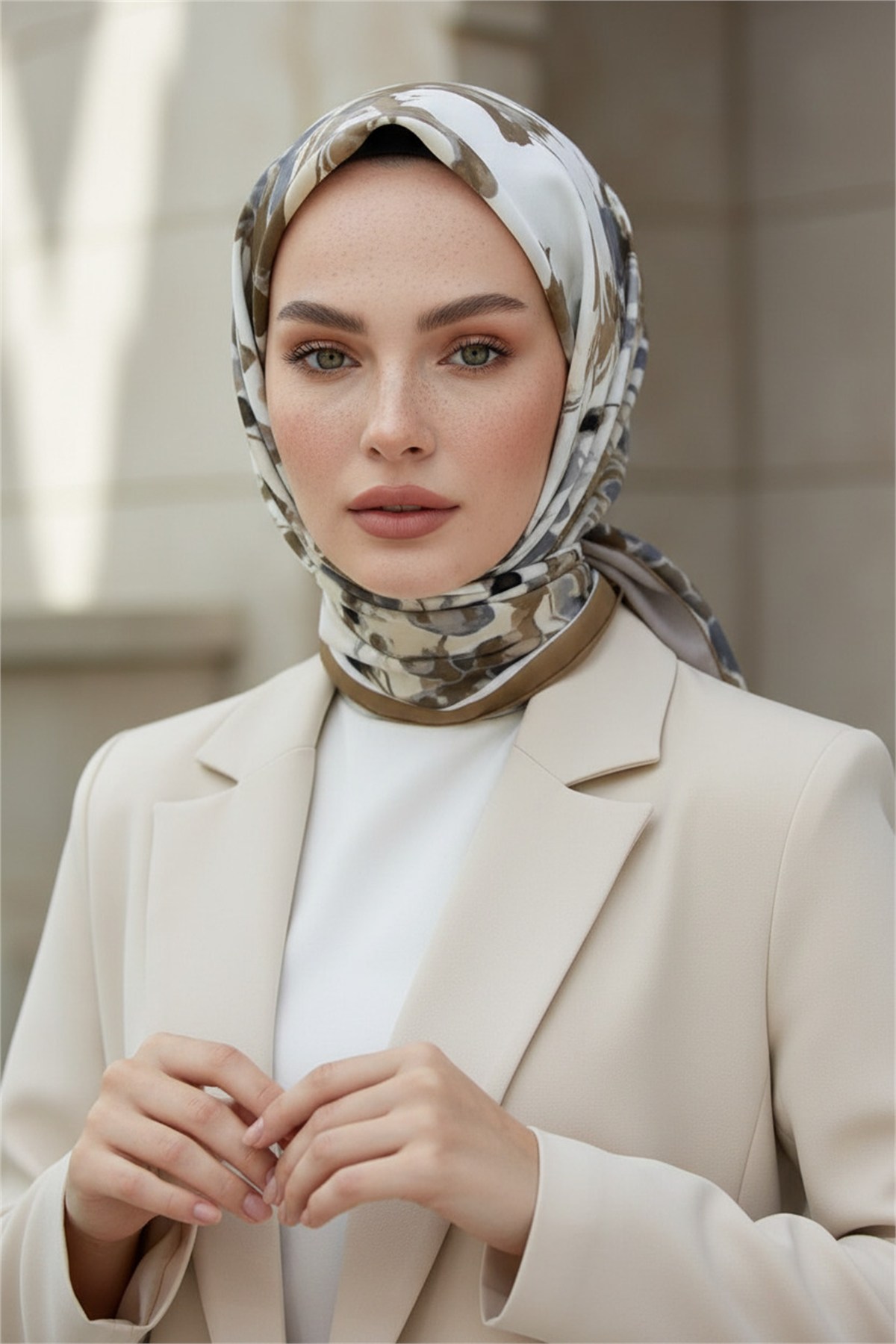 KREP BAHAR DALI DESENLİ BEJ RENKLİ 75X195 KIRIŞMAZ ŞAL