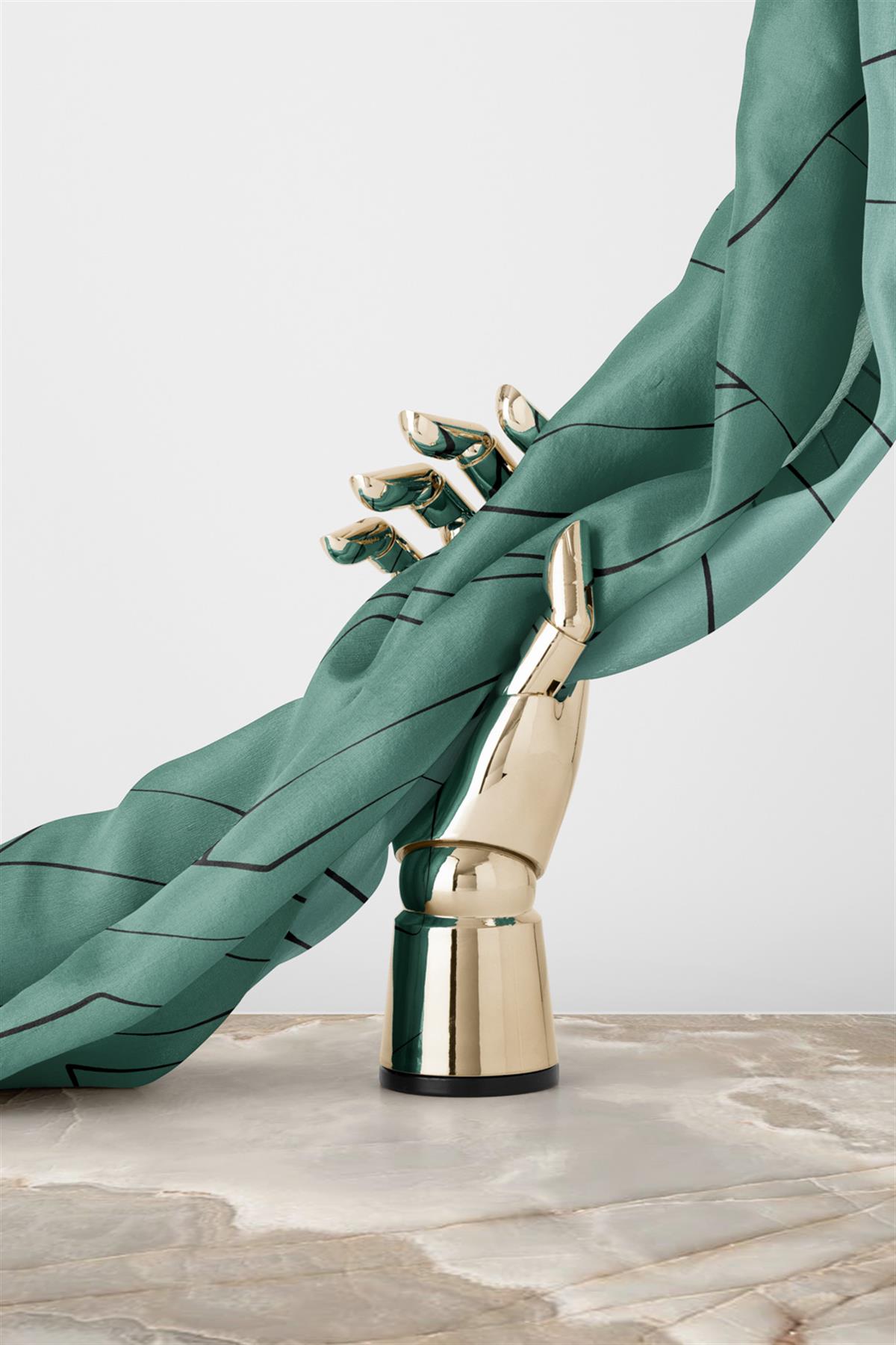 %100 Twill İpek Çizgi Desenli Mint Yeşili - Siyah Renkli 90x90 Eşarp Dikim Şekli : El Dikişi