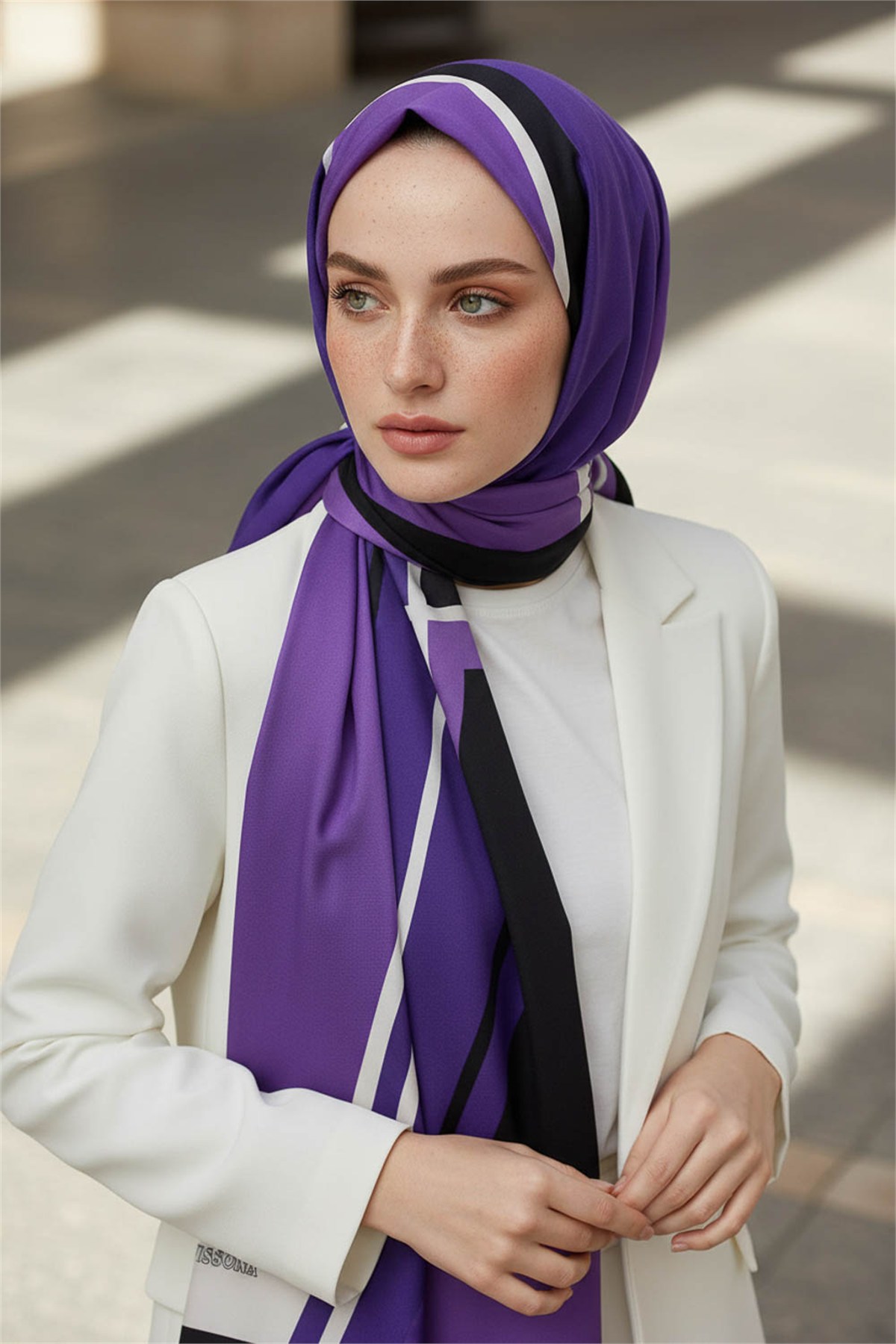 KREP GEOMETRIK DESENLİ MOR RENKLİ 75X195 KIRIŞMAZ ŞAL