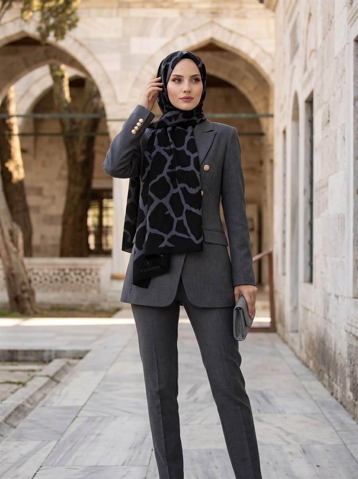 KREP TAŞ DESENLİ SİYAH - FÜME RENKLİ 75X195 KIRIŞMAZ ŞAL