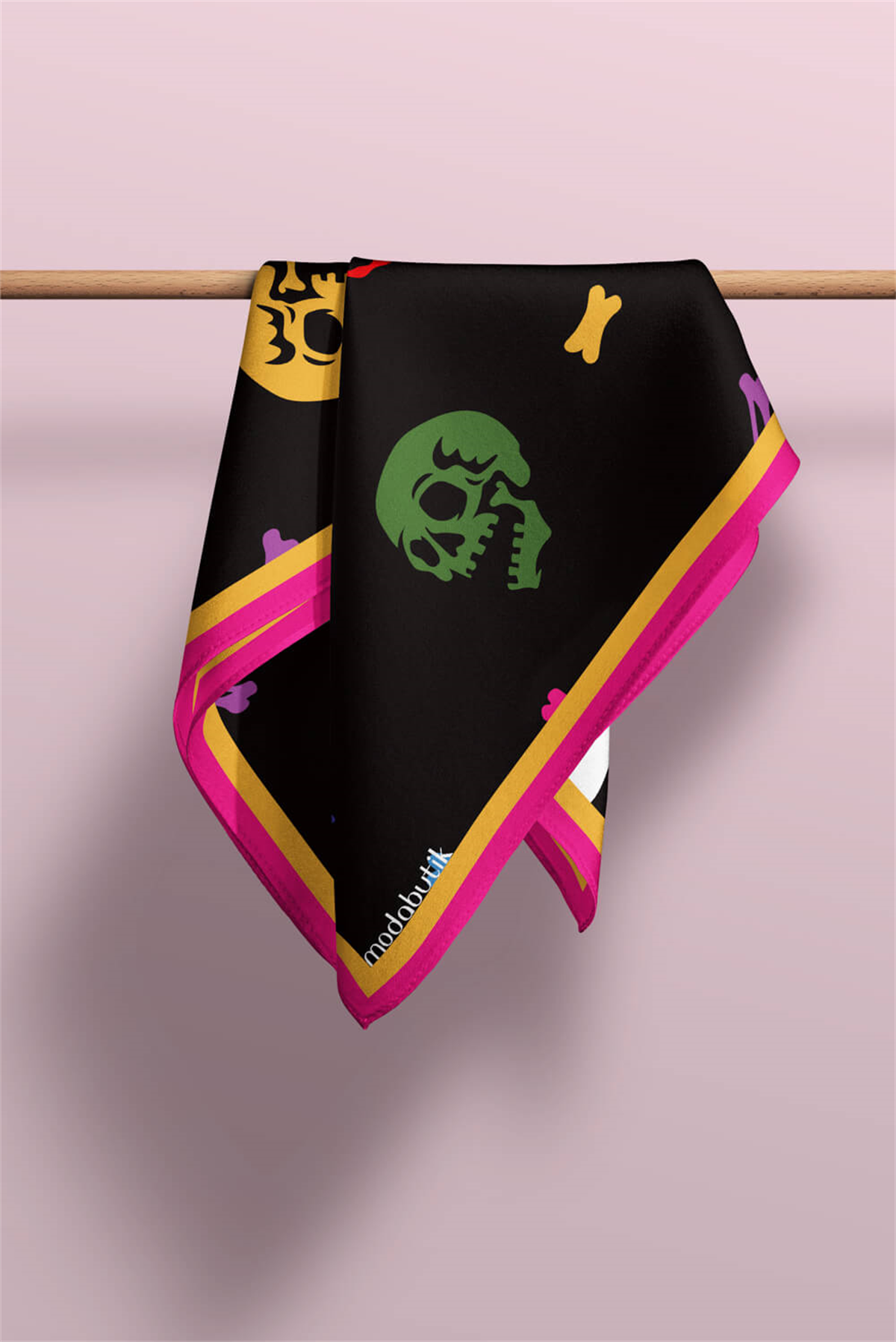 Modabutik Kurukafa Desenli Bandana