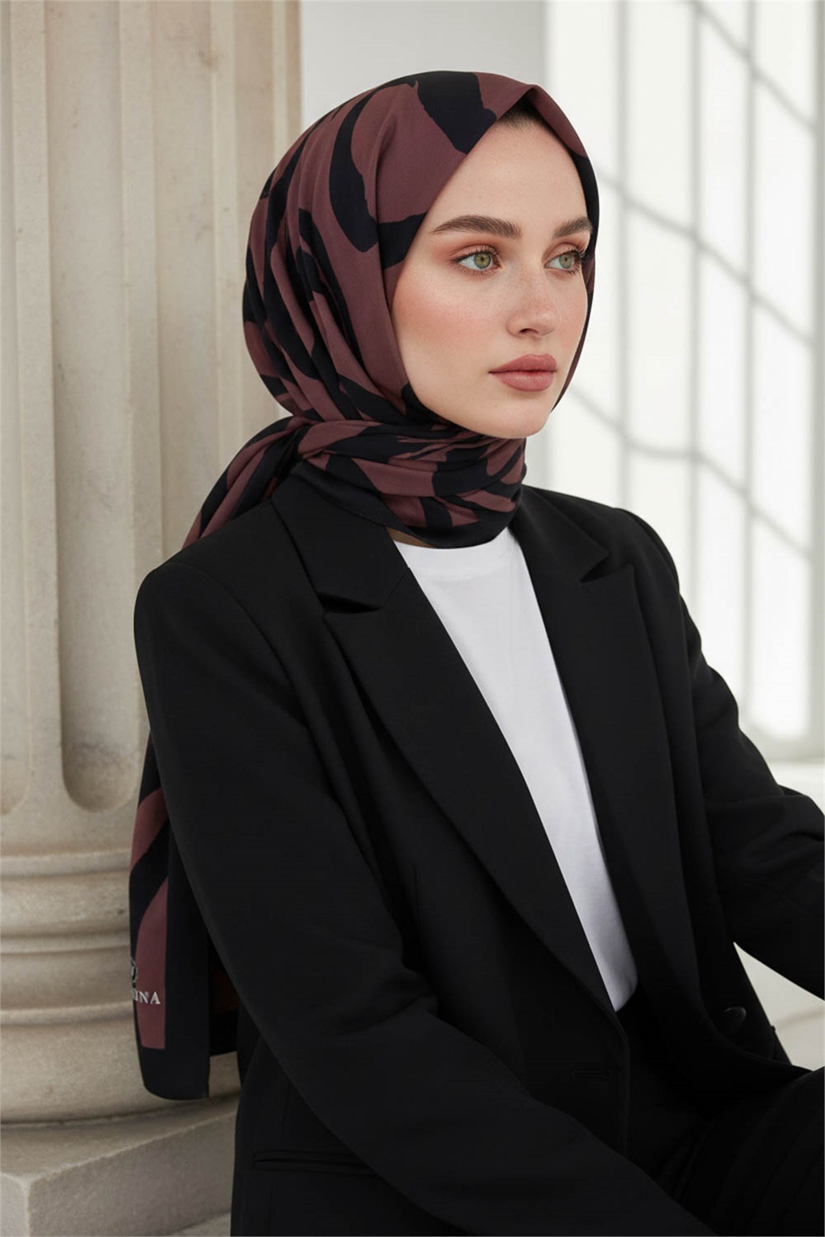 KREP FIRÇA DARBESİ DESENLİ GÜL KURUSU RENKLİ 75X195 KIRIŞMAZ ŞAL