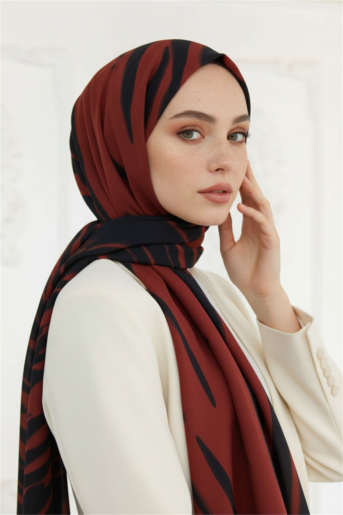 KREP GEOMETRİK DESENLİ BORDO RENKLİ 75X195 KIRIŞMAZ ŞAL