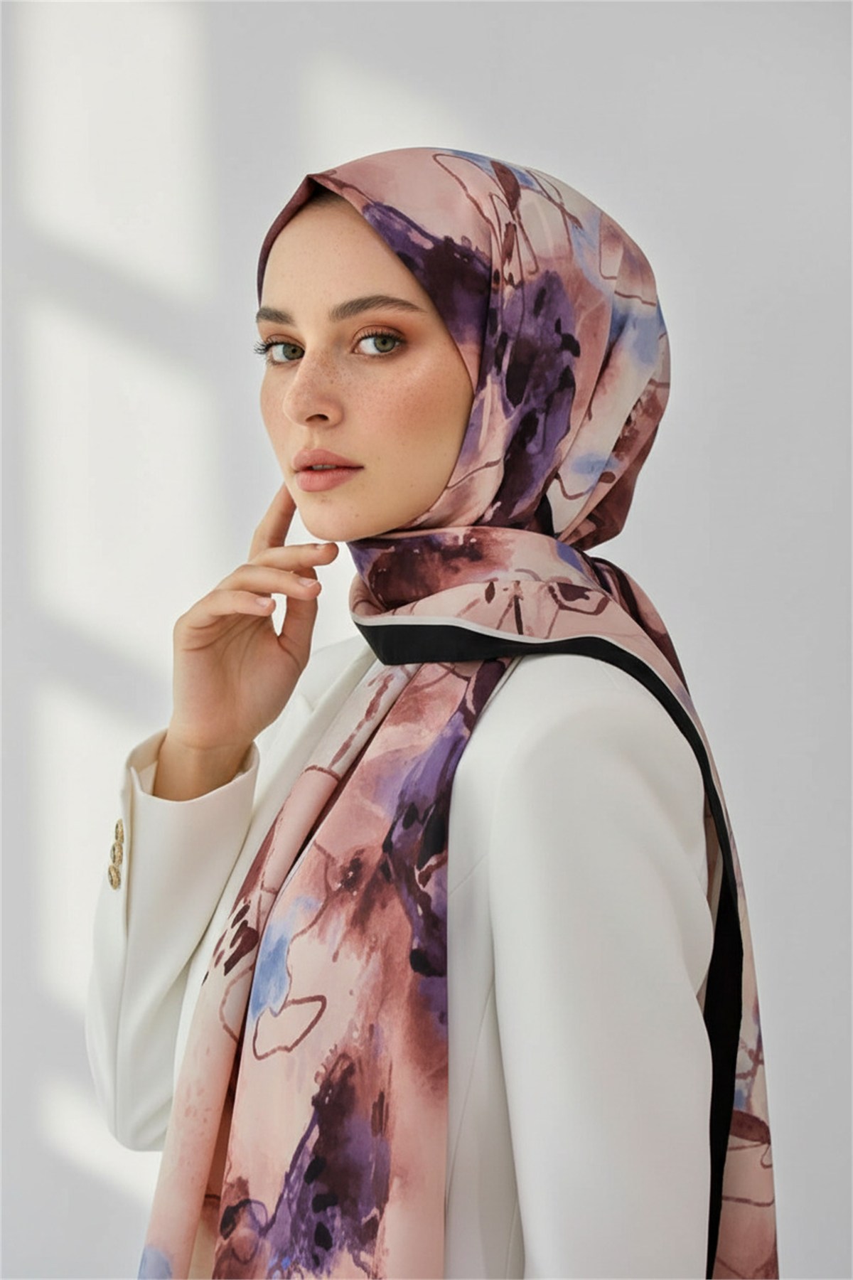 KREP SULU BOYA YAPRAK DESENLİ PUDRA RENKLİ 75X195 KIRIŞMAZ ŞAL