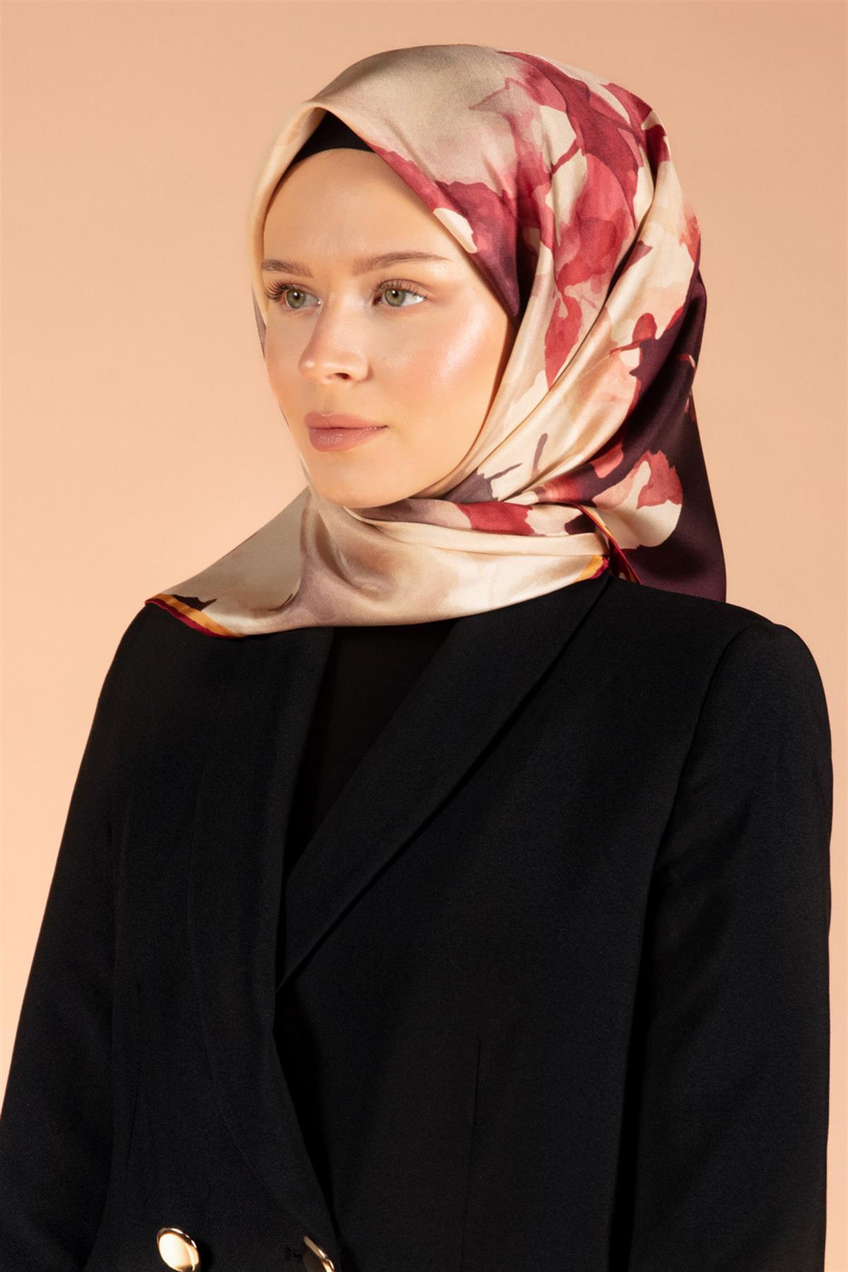 %100 Twill İpek Yaprak Desenli Bej - Bordo Renkli 90x90 Eşarp Dikim Şekli : El Dikişi