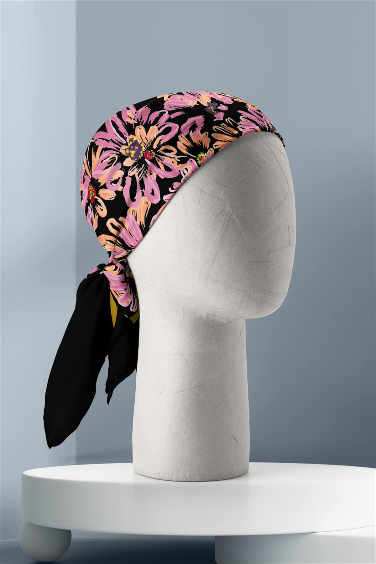 G27 Kadın Pembe Çiçek Desenli 50x50 Bandana HYL DG01392-22