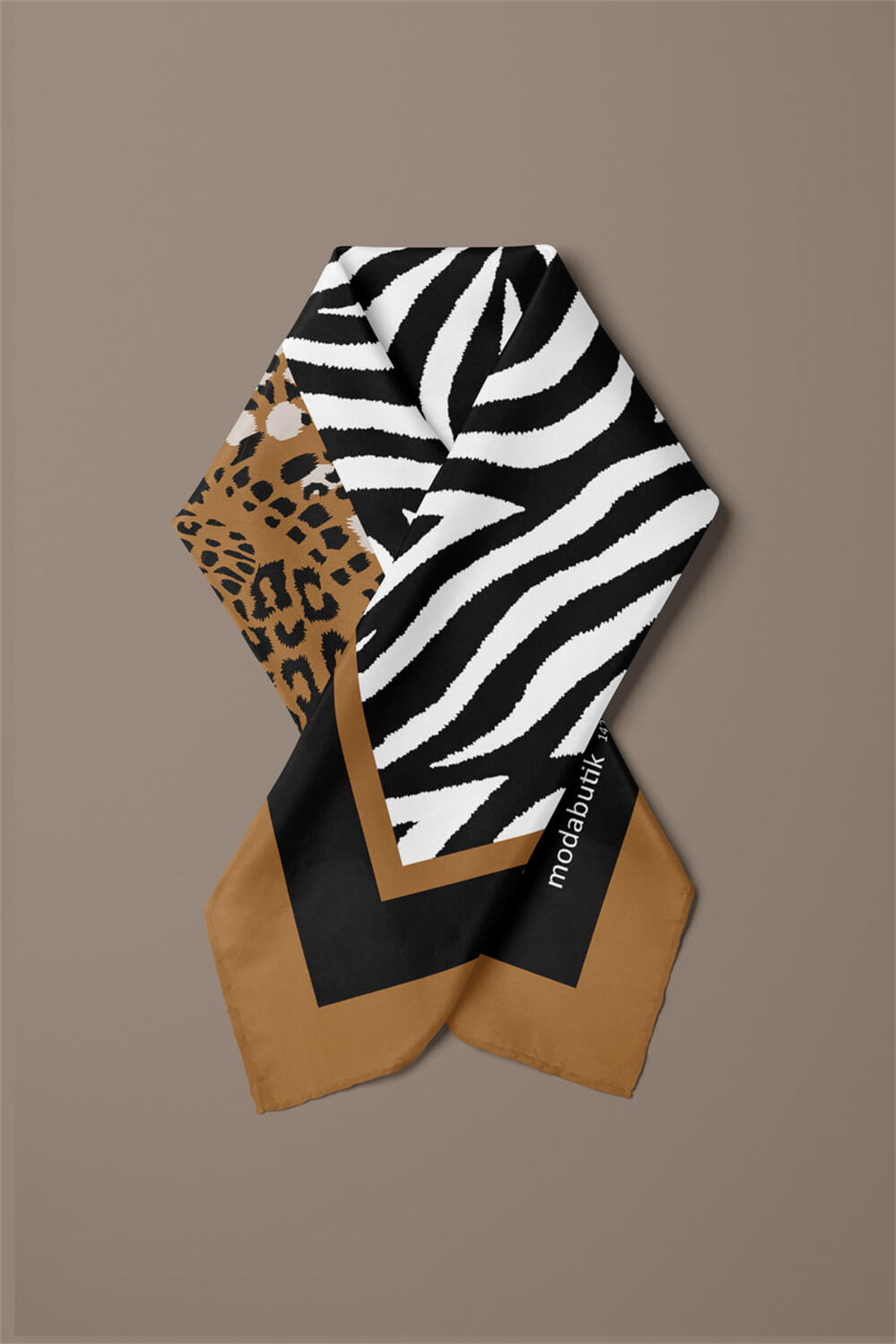Kadın Siyah Beyaz Zebra Desenli 50x50 Bandana