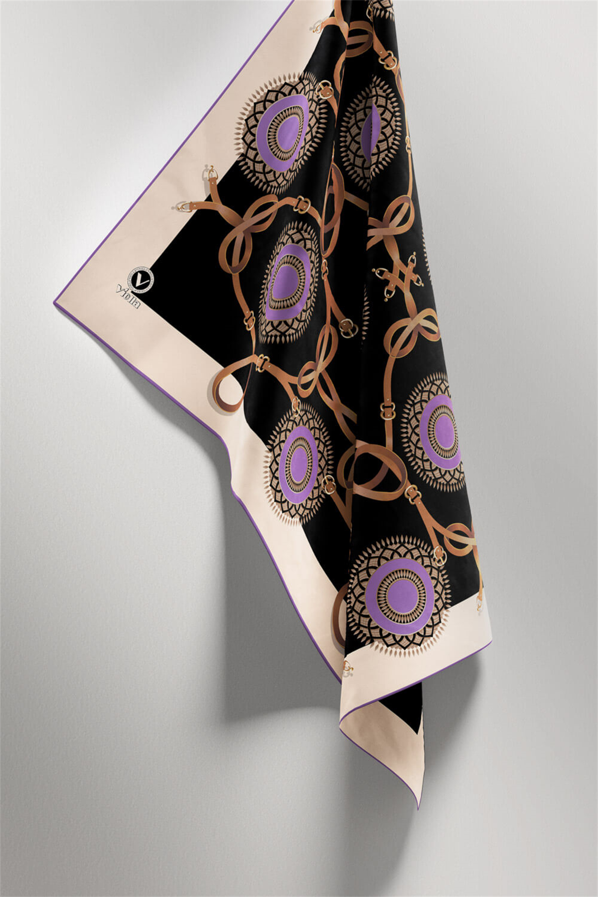 Twill Kemerli Ve Geometrik Desenli Lila Renkli 90x90 Eşarp (İpek İçermez) Kenar Dikiş Şekli El Dikişli