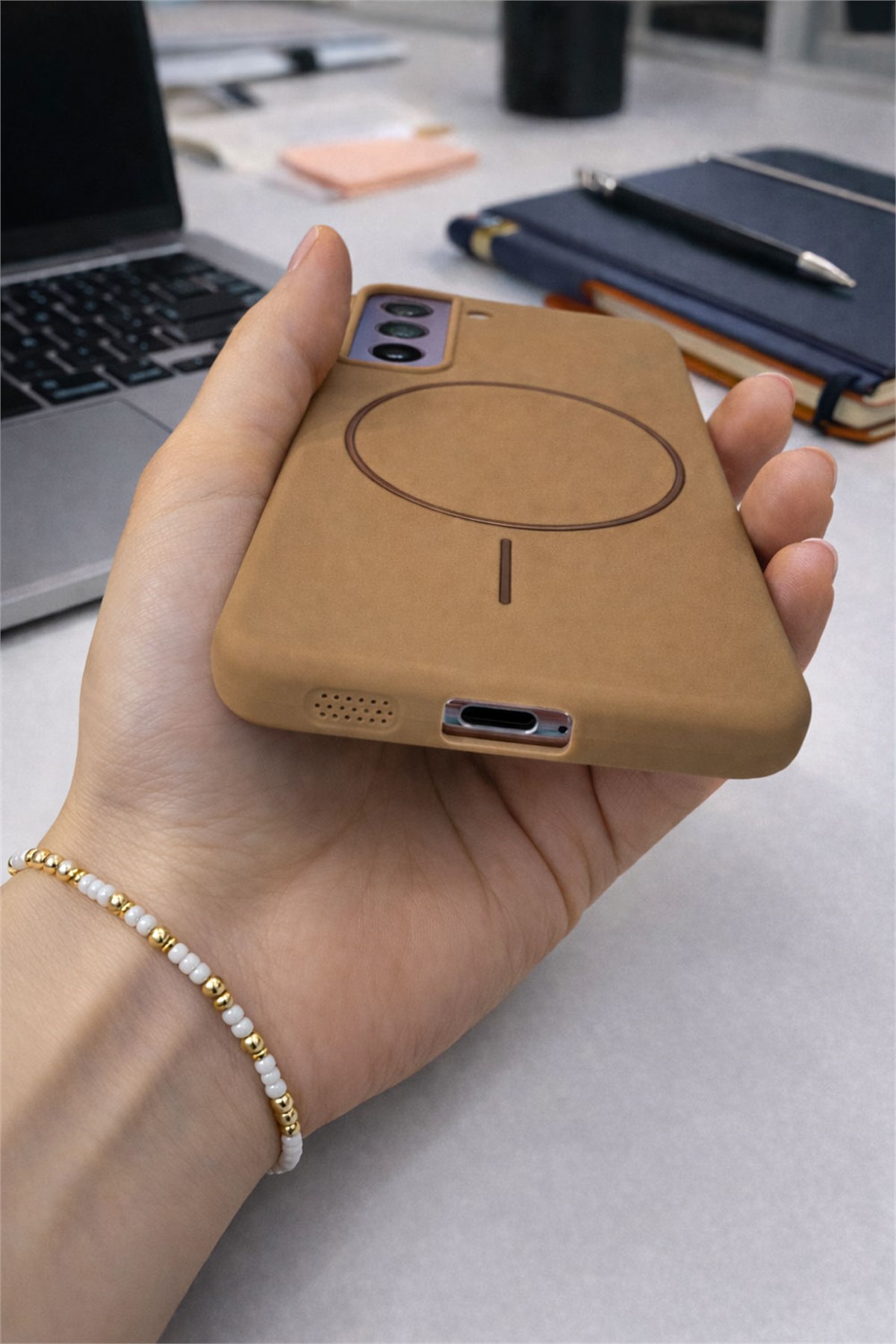Samsung Galaxy Galaxy S22 Plus Kılıf – İçi Kadife – MagSafe Uyumlu – Camel Renk – Telefon Kılıfı