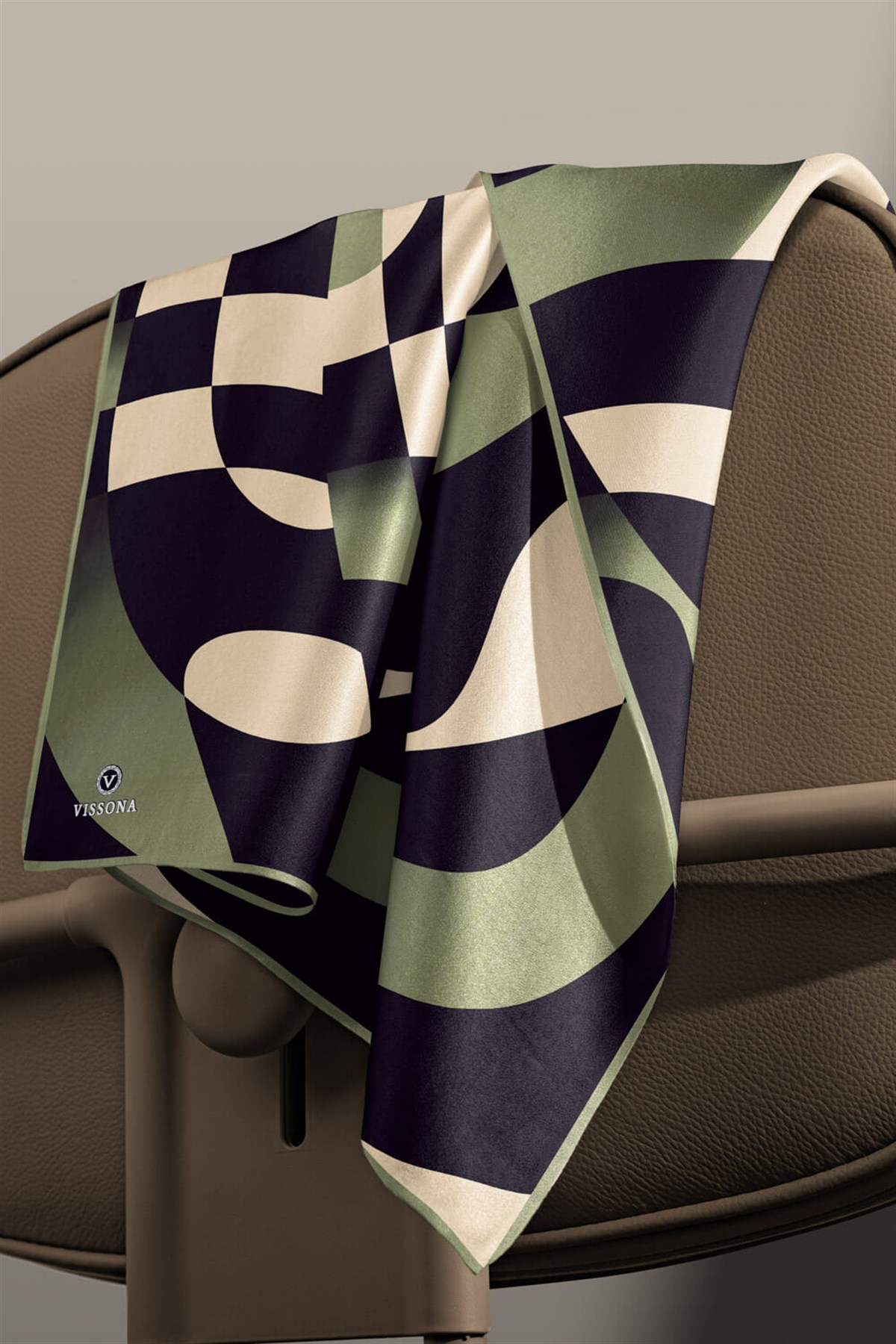 %100 Twill İpek Geometrik Desenli Haki Renkli 90x90 Eşarp Dikim Şekli : El Dikişi