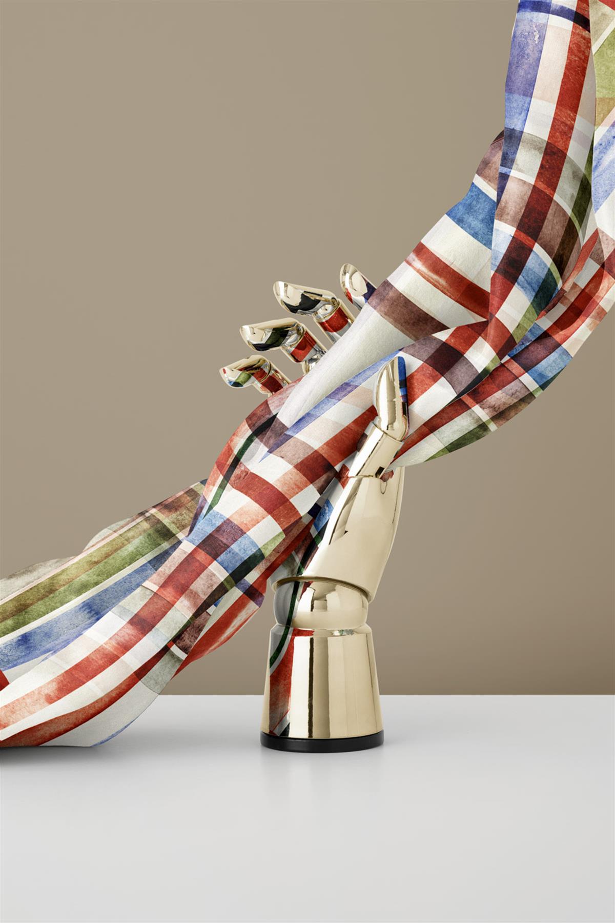 %100 Twill İpek Ekose Desenli Taba - Haki Renkli 90x90 Eşarp Kenar Dikiş Şekli El Dikişli