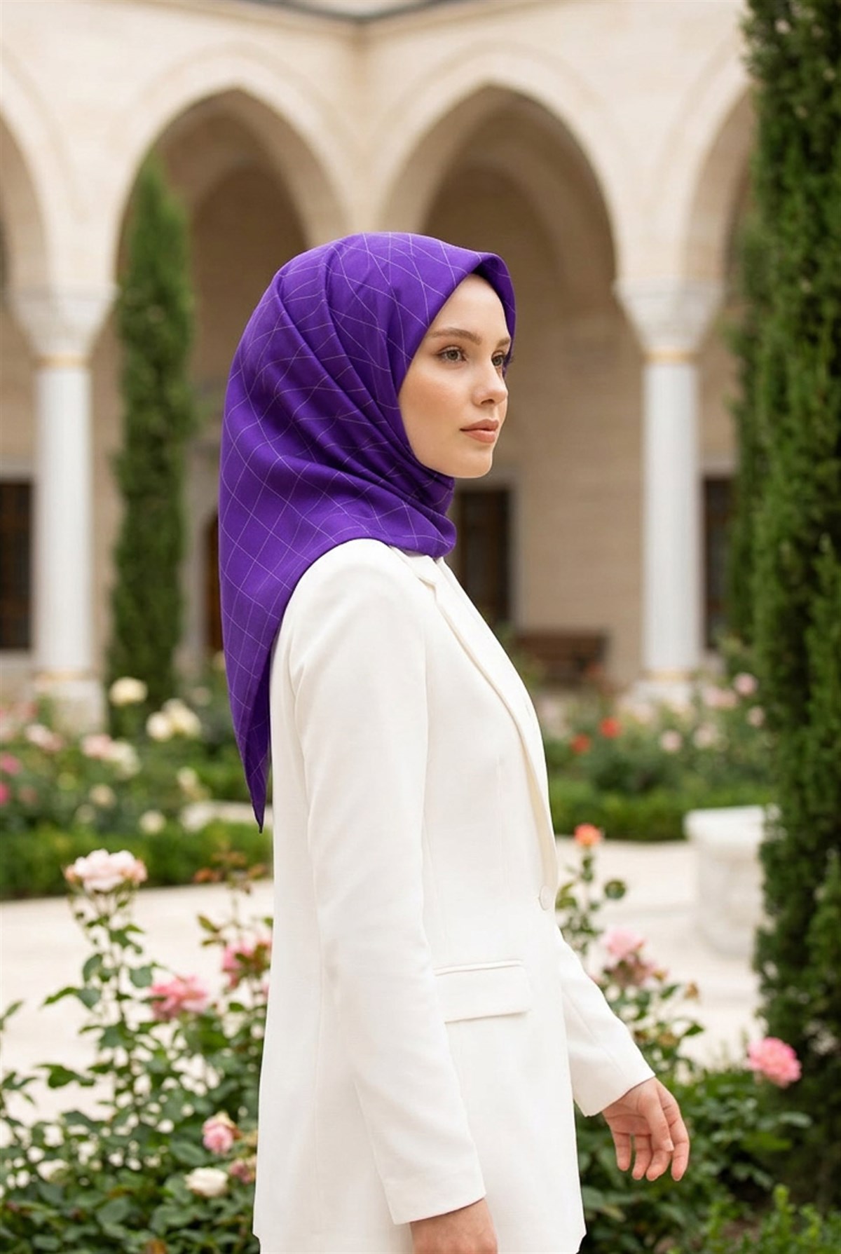%100 Twill Çizgili Desenli Beyaz - Mor Renkli 90x90 Eşarp Dikim Şekli: El Dikişi