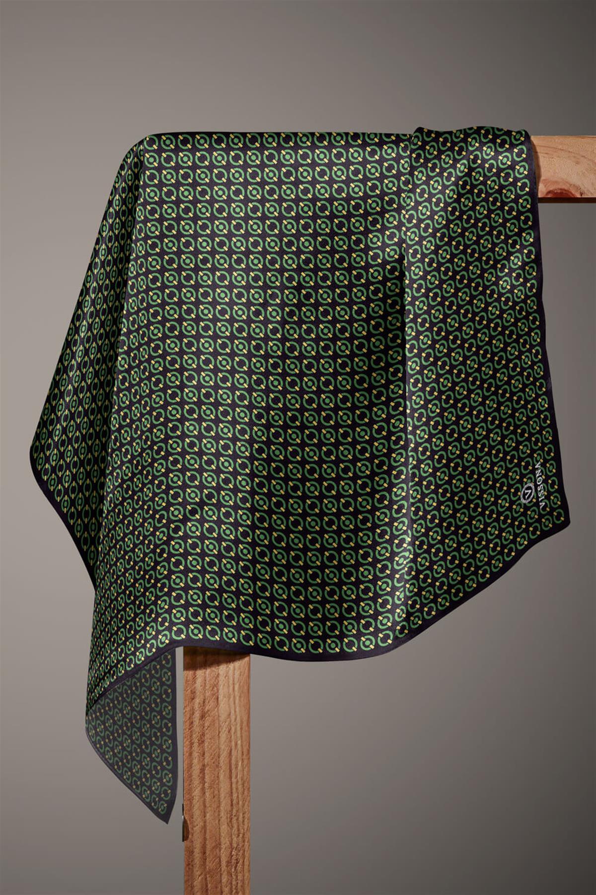 %100 Twill İpek Zincir Desenli Siyah - Zümrüt Renkli 90x90 Eşarp Kenar Dikiş Şekli El Dikişli