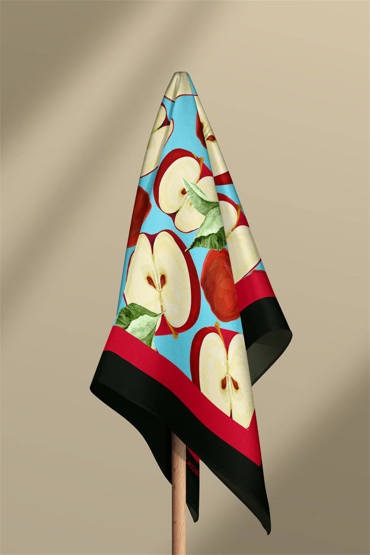 G65 Kadın Kırmızı Krem Apple Desenli 50x50 Bandana HYL DG01058-22