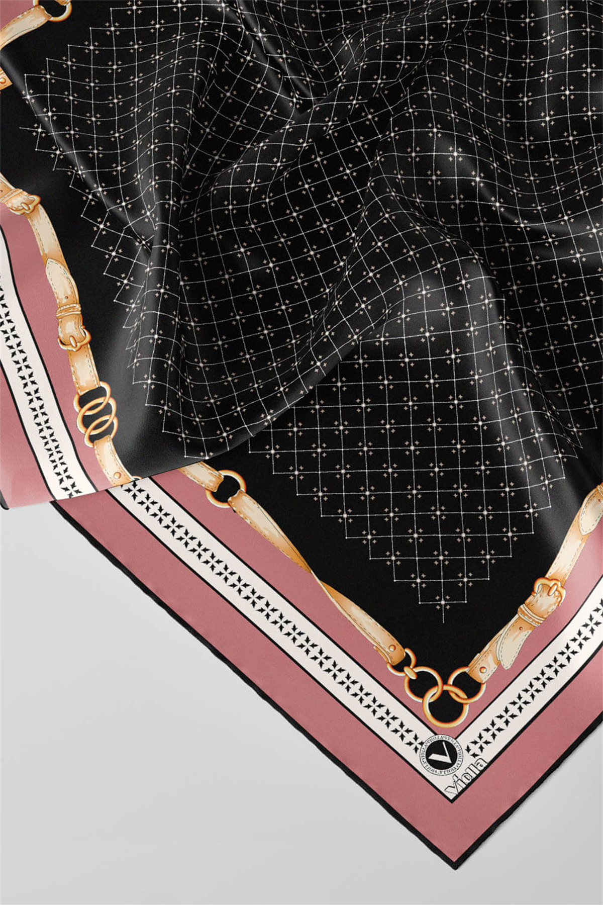 Twill Kemerli ve Çıtır Motifli Desenli Pudra Renkli 90x90 Eşarp (İpek İçermez) Dikim Şekli : El Dikişi