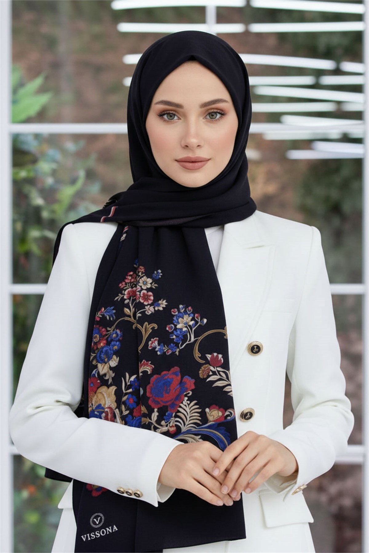 KREP NAKIŞ ÇİÇEK DESENLİ SİYAH RENKLİ 75X195 KIRIŞMAZ ŞAL