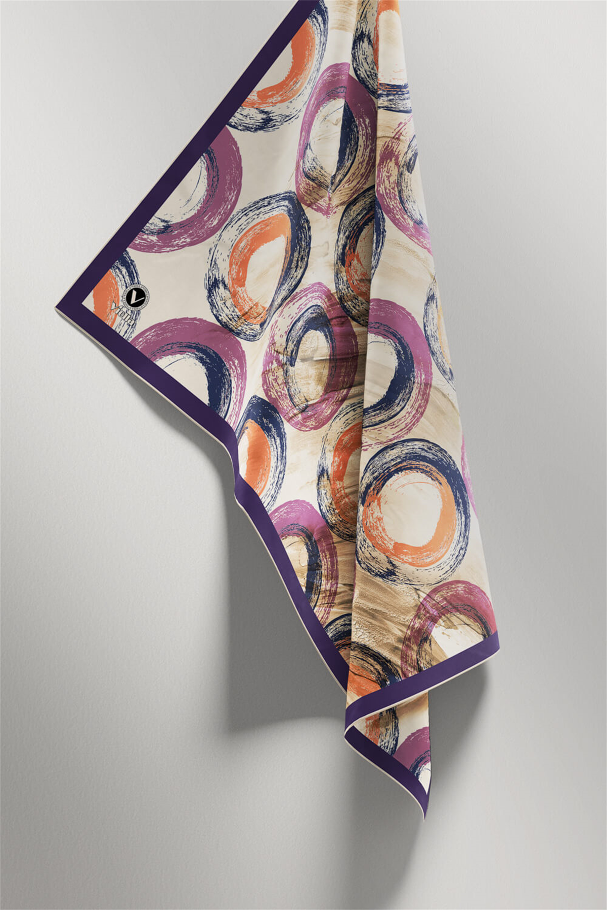 Twill Geometrik Fırça Darbesi Desenli Mor Renkli 90x90 Eşarp (İpek İçermez) Kenar Dikiş Şekli El Dikişli