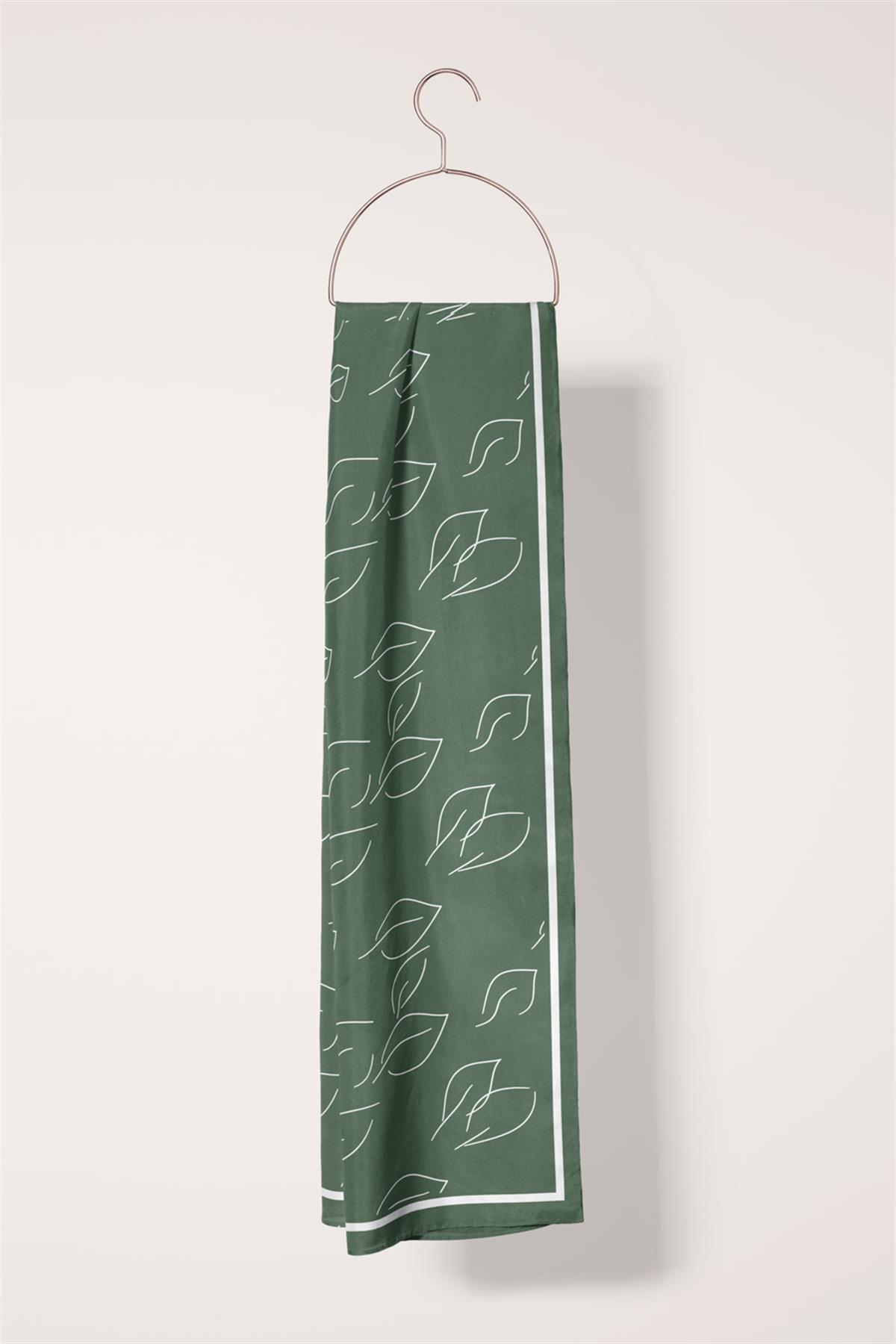 I4 Yaprak Desenli Fular 30x140