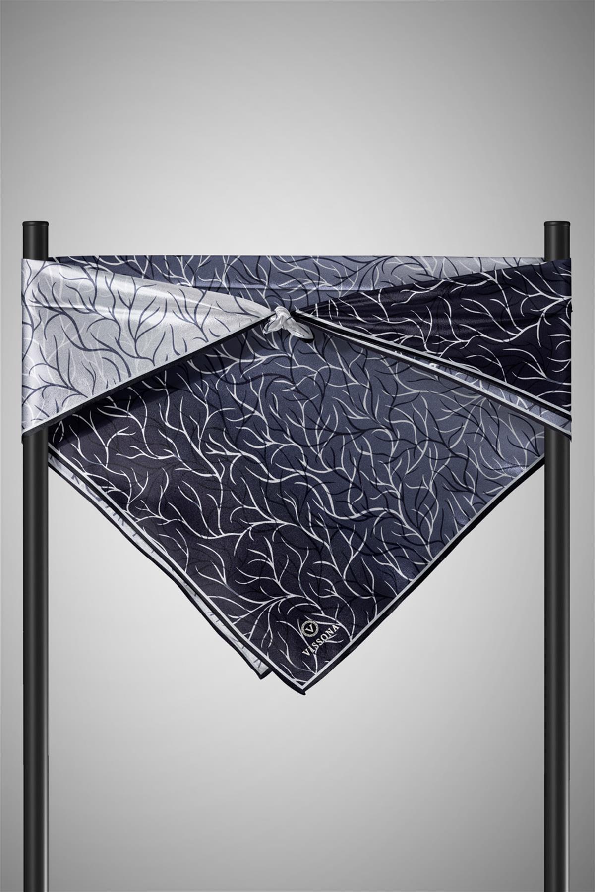 %100 Twill İpek Degrade Desenli Siyah Renkli 90x90 Eşarp Dikim Şekli : El Dikişi