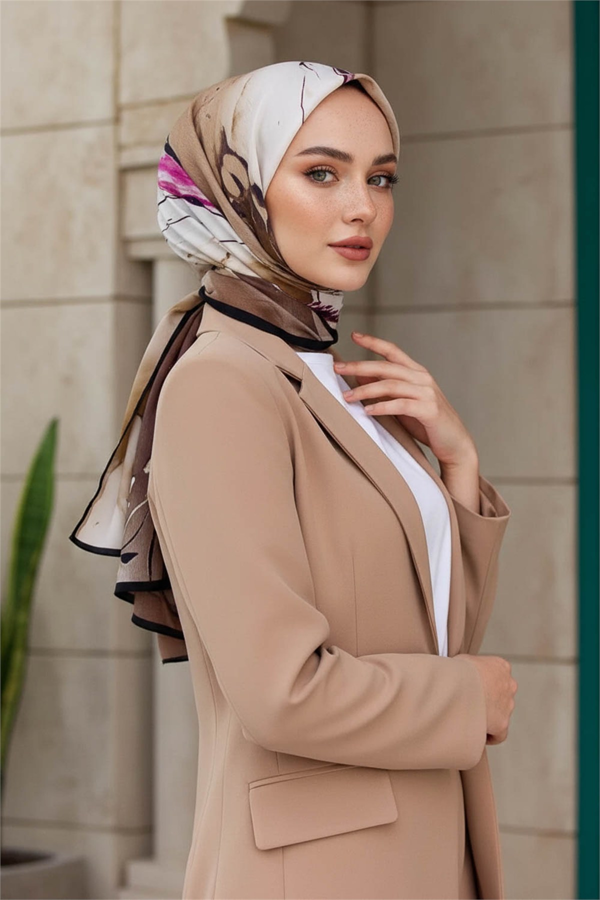 KREP BATİK DESENLİ SÜTLÜ KAHVE - MÜRDÜM RENKLİ 75X195 KIRIŞMAZ ŞAL