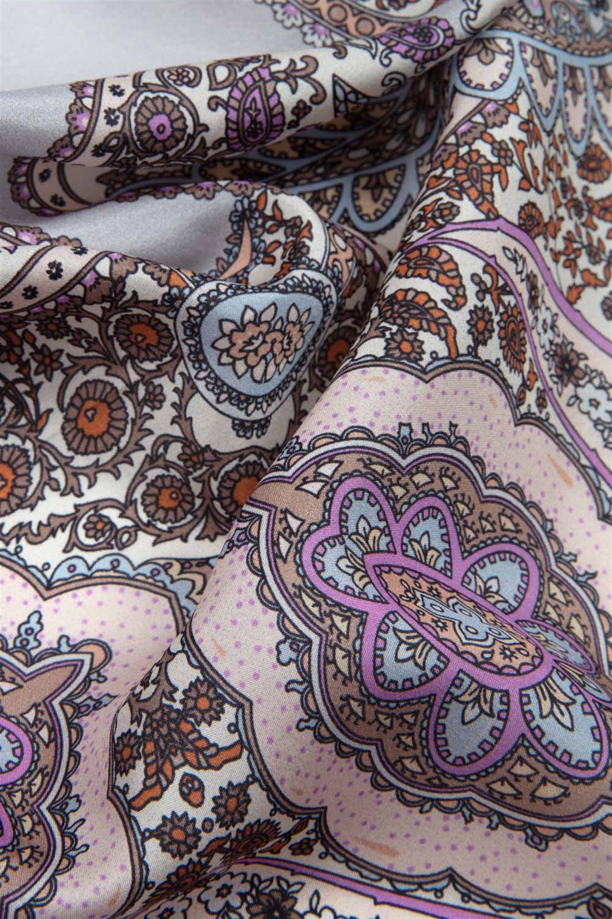 100% İpek Etro Desenli Gri Renkli 92x210 Şal