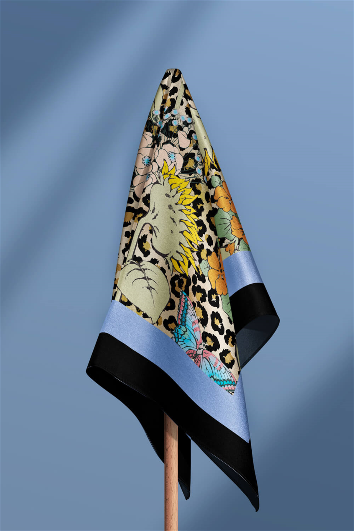 B96 Kadın Sarı Çiçek Desenli 50x50 Bandana