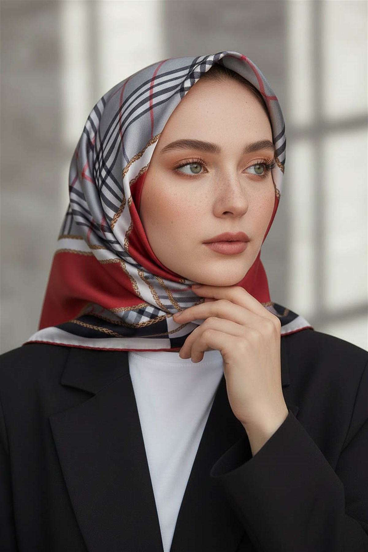 %100 Twill İpek Ekose Desenli Bordo Renkli 90x90 Eşarp Dikim Şekli : El Dikişi