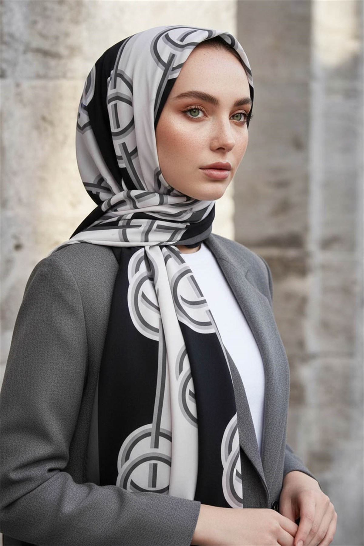 KREP ÇİZGİLİ DESENLİ GRİ RENKLİ 75X195 KIRIŞMAZ ŞAL