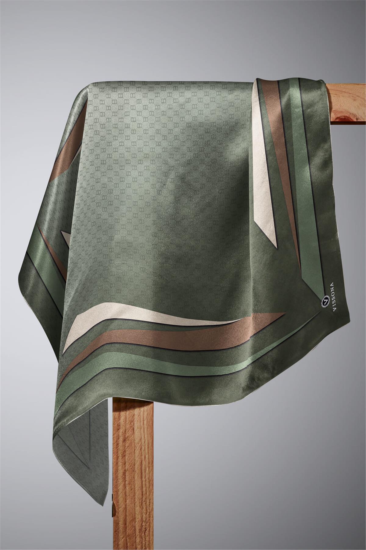 %100 Twill İpek Degrade Desenli Haki - Bej Renkli 90x90 Eşarp Dikim Şekli : El Dikişi