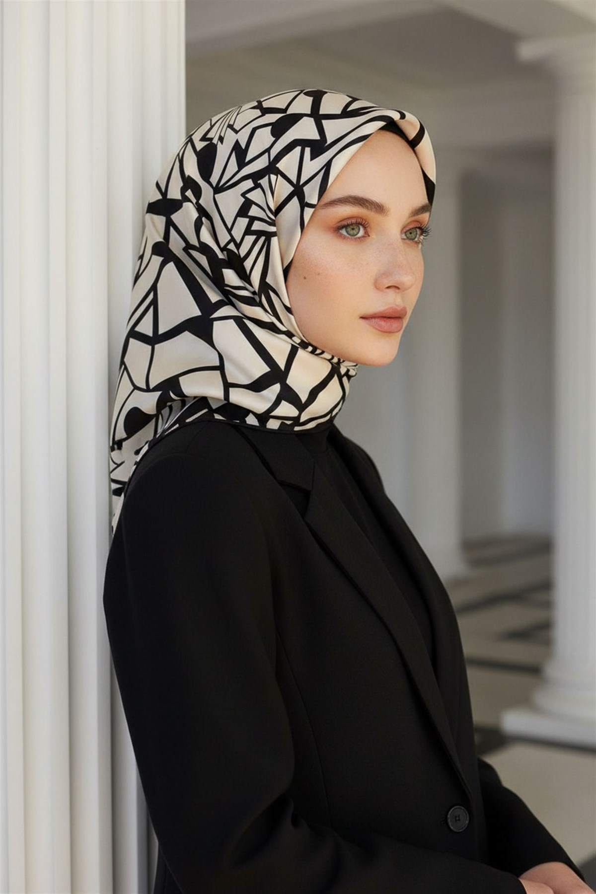 %100 Twill Renkli Petek Desenli Siyah - Beyaz Renkli 90x90 Eşarp Dikim Şekli: El Dikişii