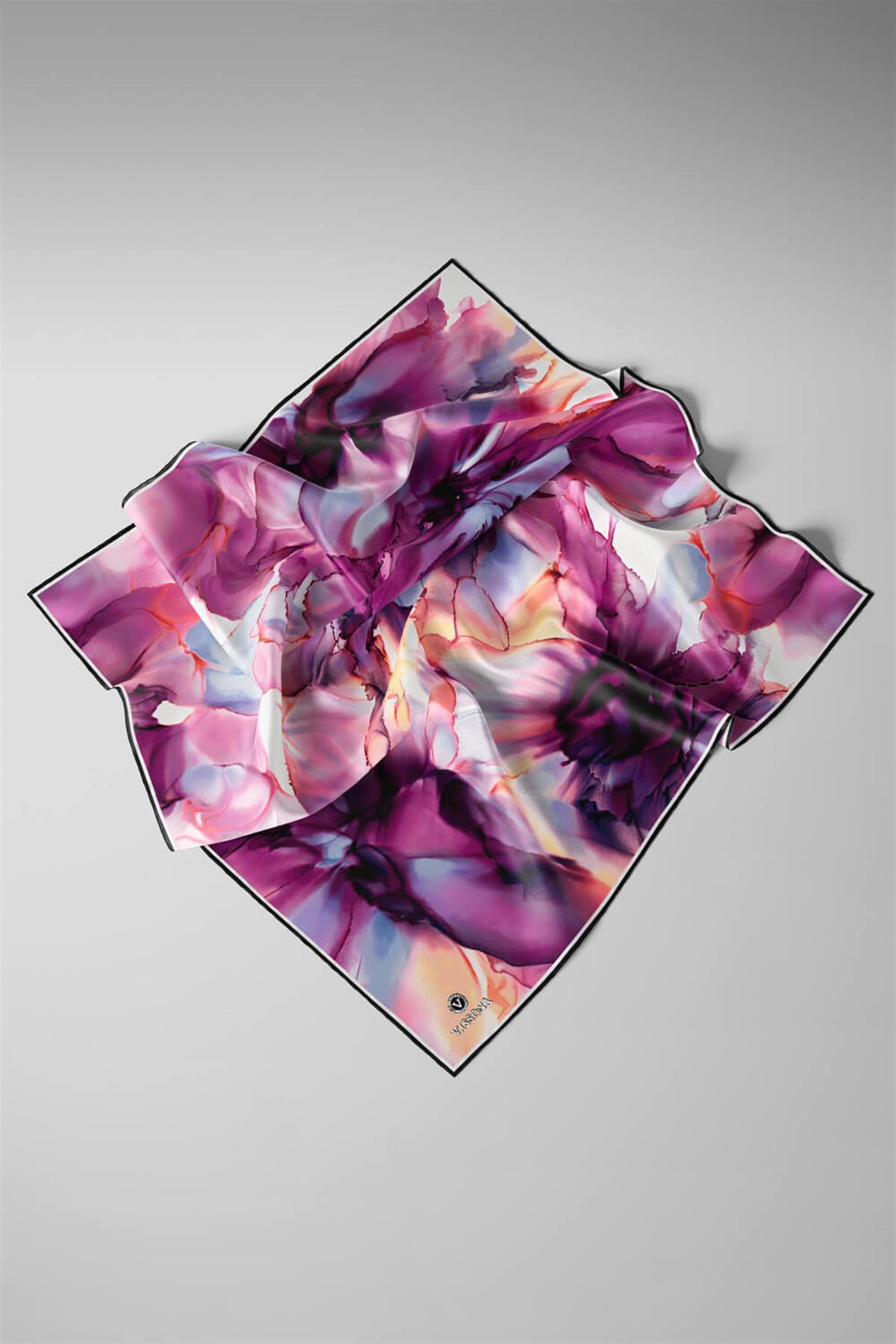 %100 Twill İpek Batik Çiçek Desenli Mürdüm - İndigol Renkli 90x90 Eşarp Kenar Dikiş Şekli El Dikişli