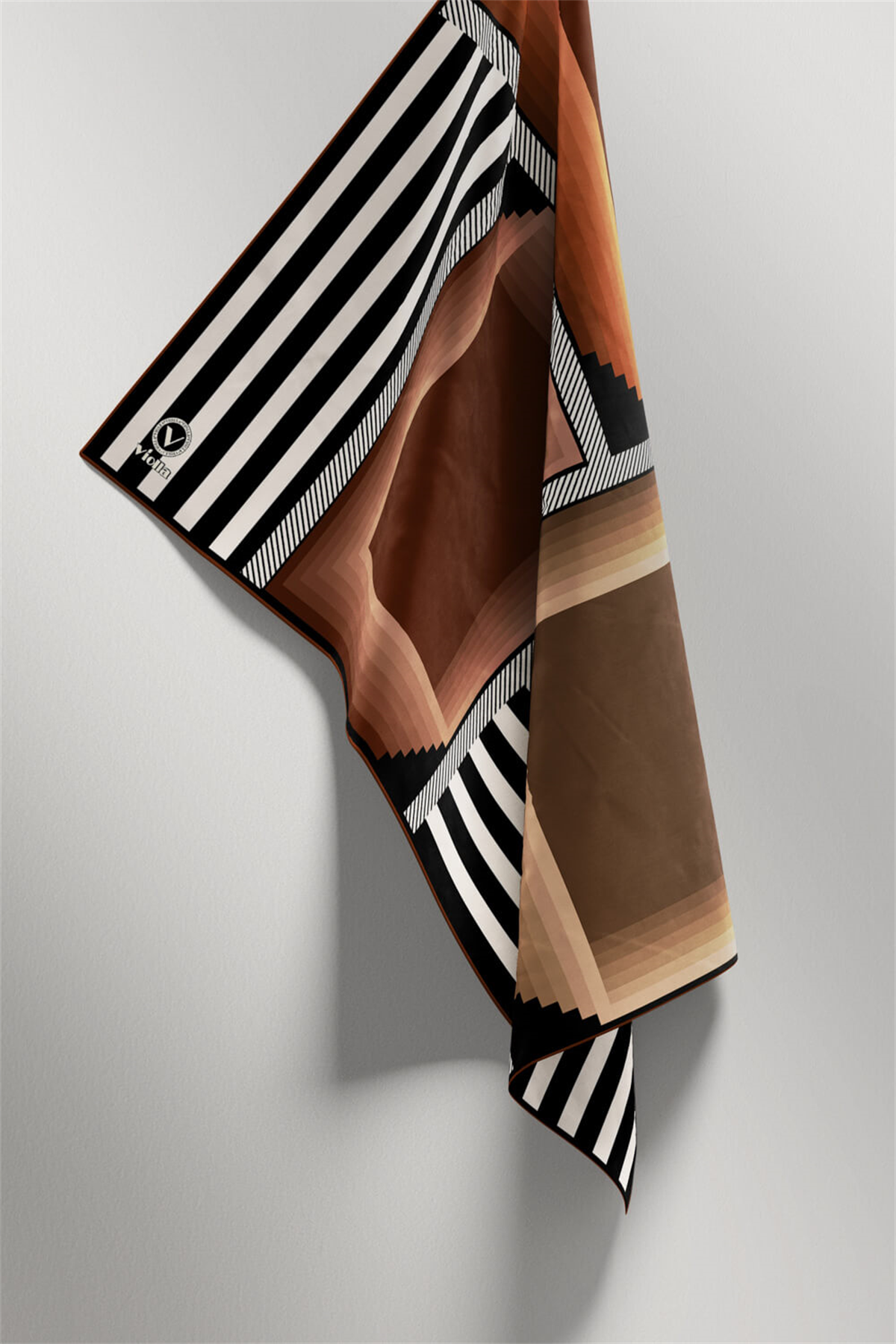 Twill Geometrik Desenli Taba Renkli 90x90 Eşarp (İpek İçermez) Kenar Dikiş Şekli El Dikişli