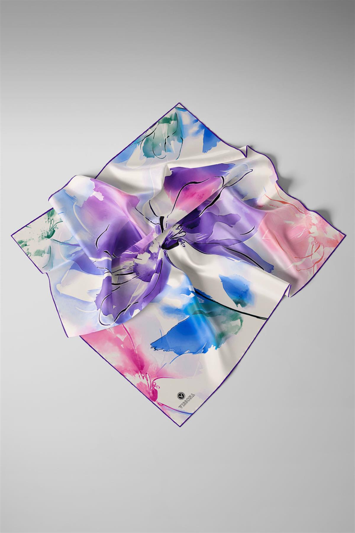 %100 Twill İpek Sulu Boya Çiçek Desenli Mor Renkli 90x90 Eşarp Dikim Şekli : El Dikişi