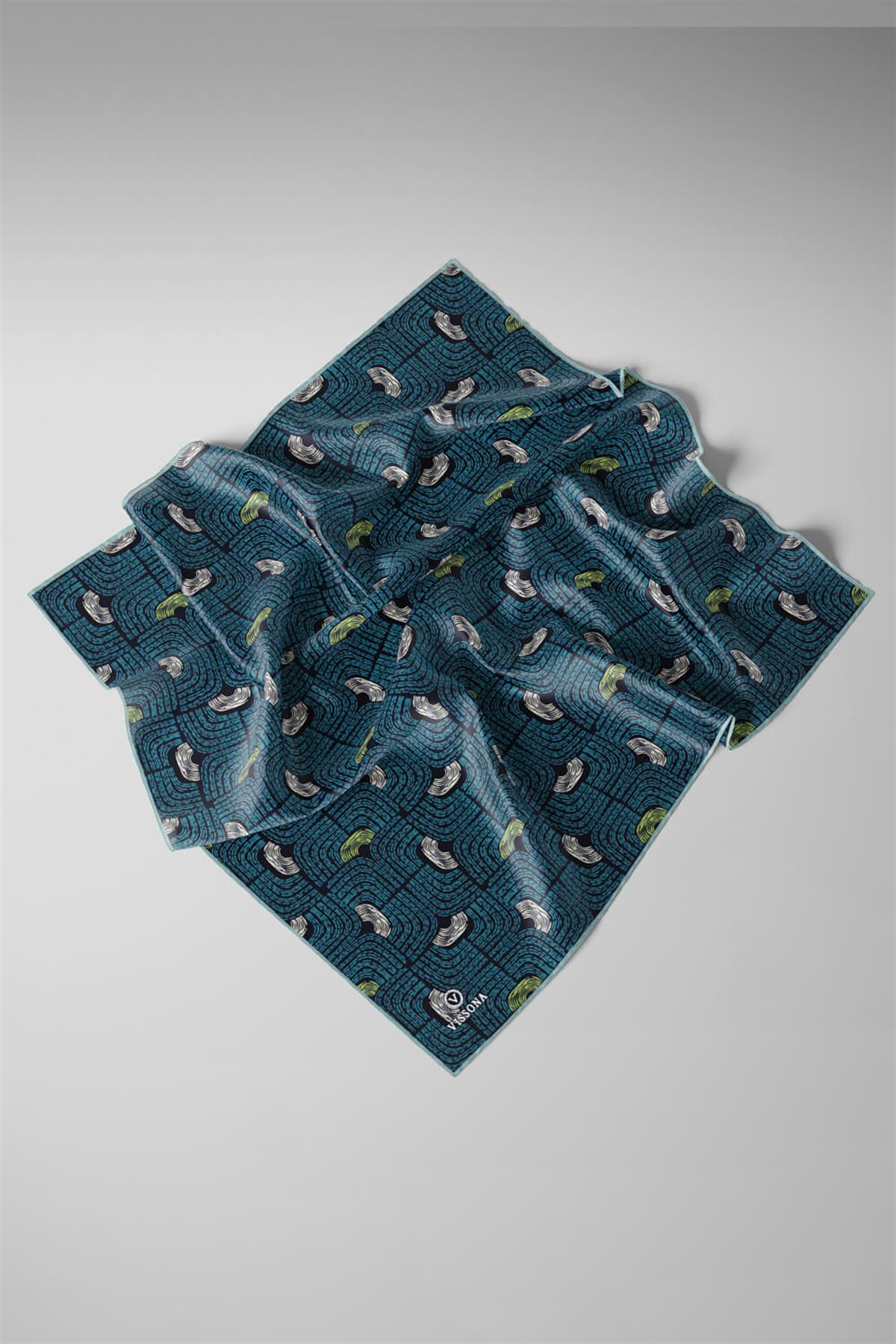 %100 Twill İpek Geometrik Desenli Petrol Mavisi - Lacivert Renkli 90x90 Eşarp Dikim Şekli : El Dikişi