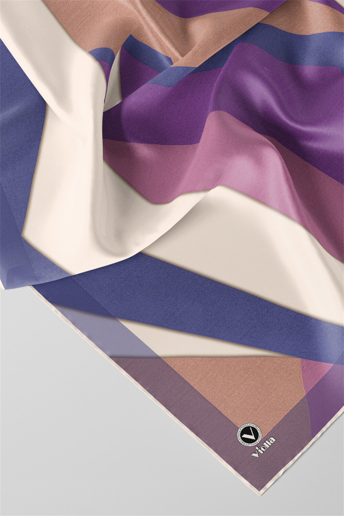 Twill Geometrik Desenli İndigo - Saks Renkli 90x90 Eşarp (İpek İçermez) Dikim Şekli : El Dikişi