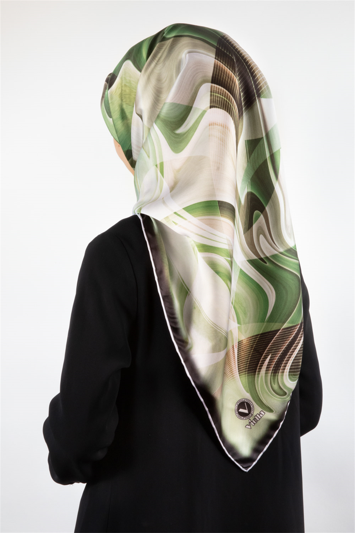 Twill Soyut Dalga Desenli Zümrüt Yeşili Renkli 90x90 Eşarp (İpek İçermez) Dikim Şekli : El Dikişi