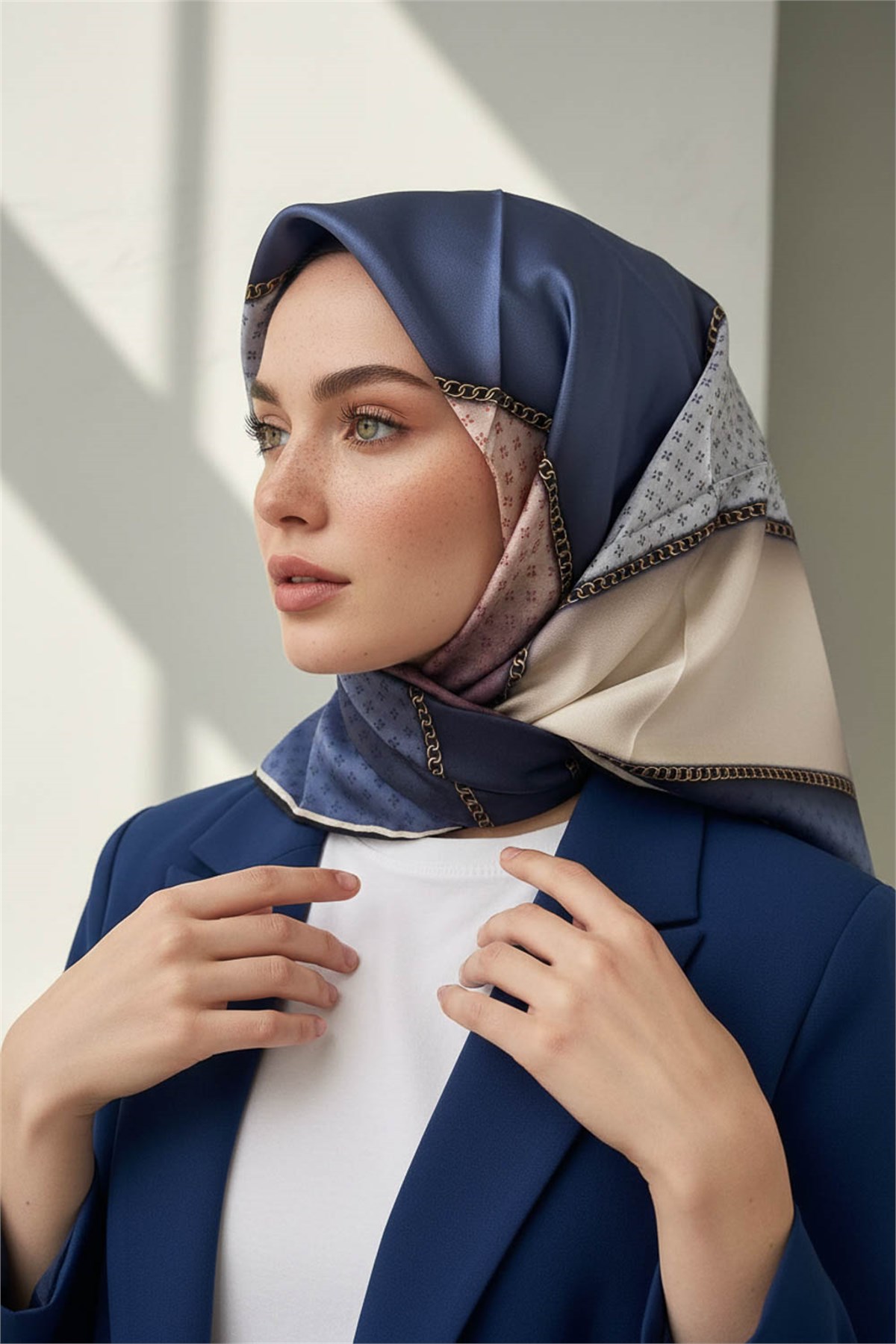 %100 Twill İpek Eşarp 90x90 Geometrik Kare Desenli El Dikişli Kadın Eşarp
