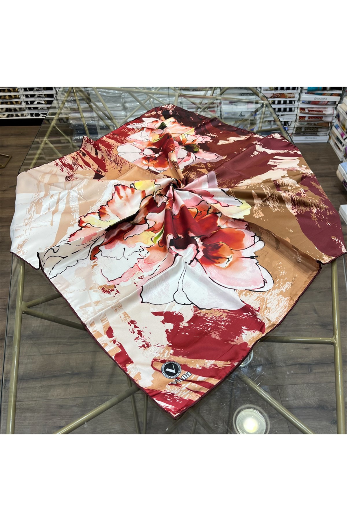 Twill Çiçek Desenli Bordo Renkli 90x90 Eşarp (İpek İçermez) Dikim Şekli : El Dikişi