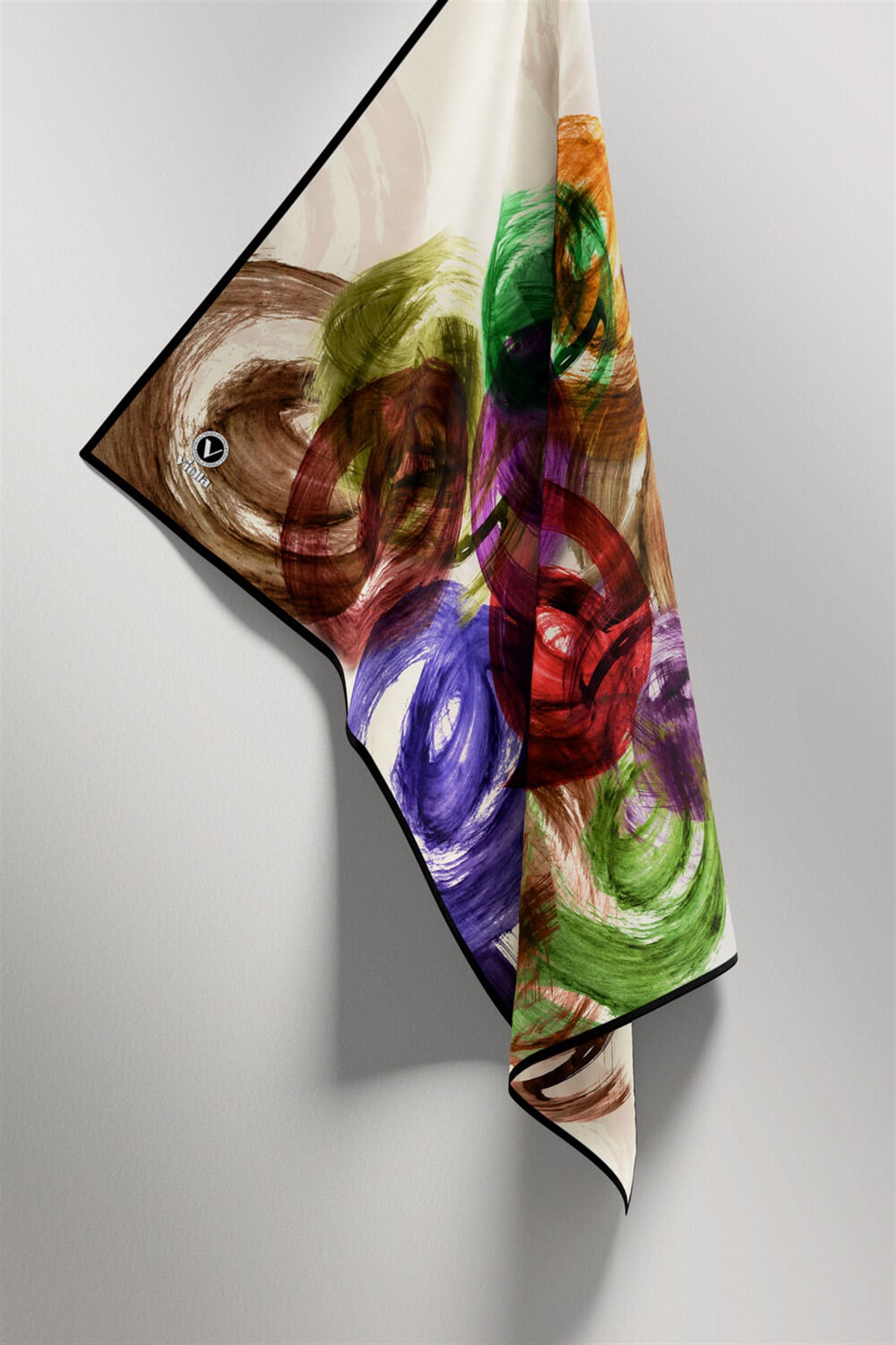 Twill Fırça Efektli Desenli Siyah Renkli 90x90 Eşarp (İpek İçermez) Kenar Dikiş Şekli El Dikişli