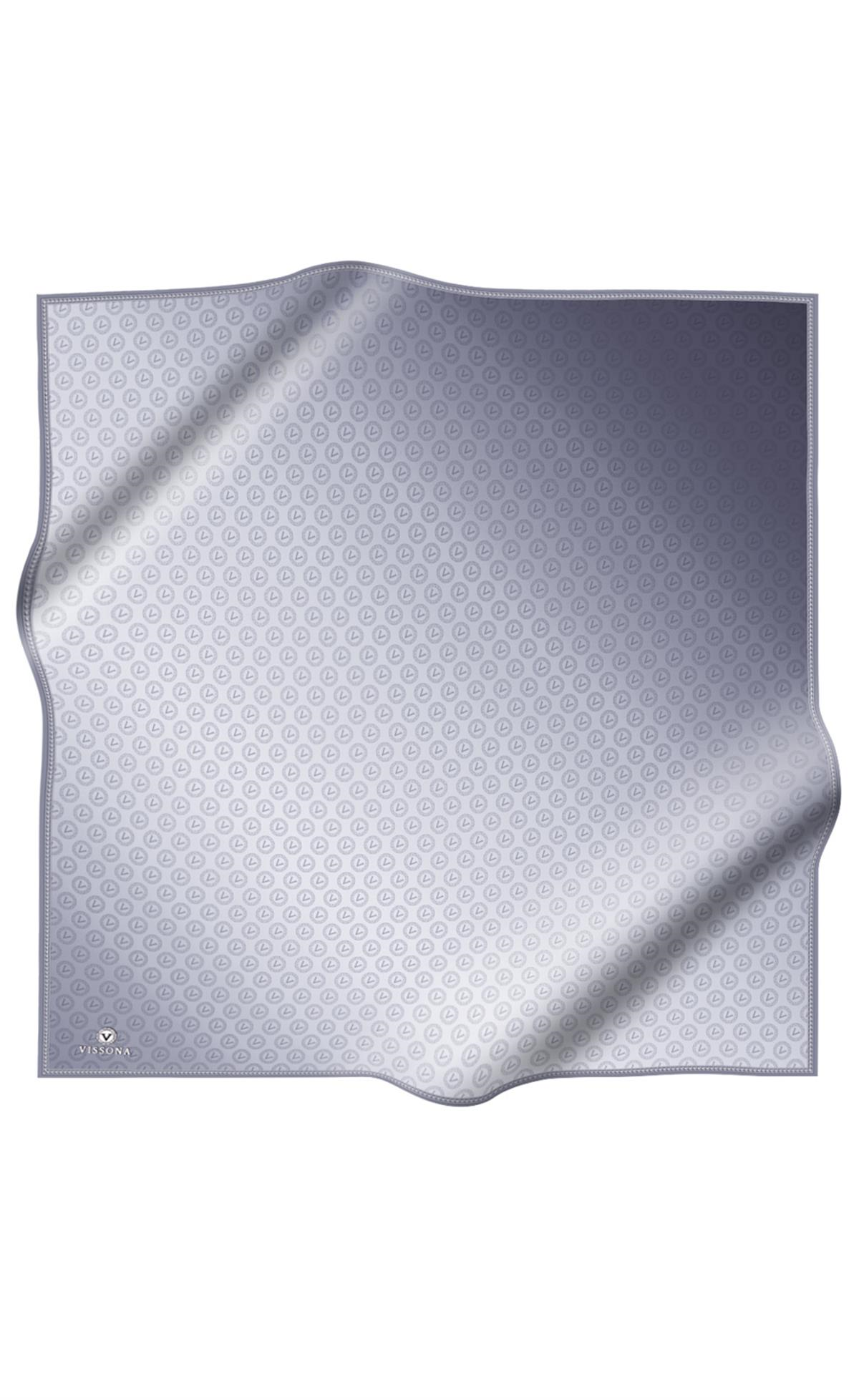 % 57 İPEK % 43 VİSKON Twill İpek Monogram Desenli Gümüş Renkli 90x90 Eşarp Dikim Şekli : El Dikişi
