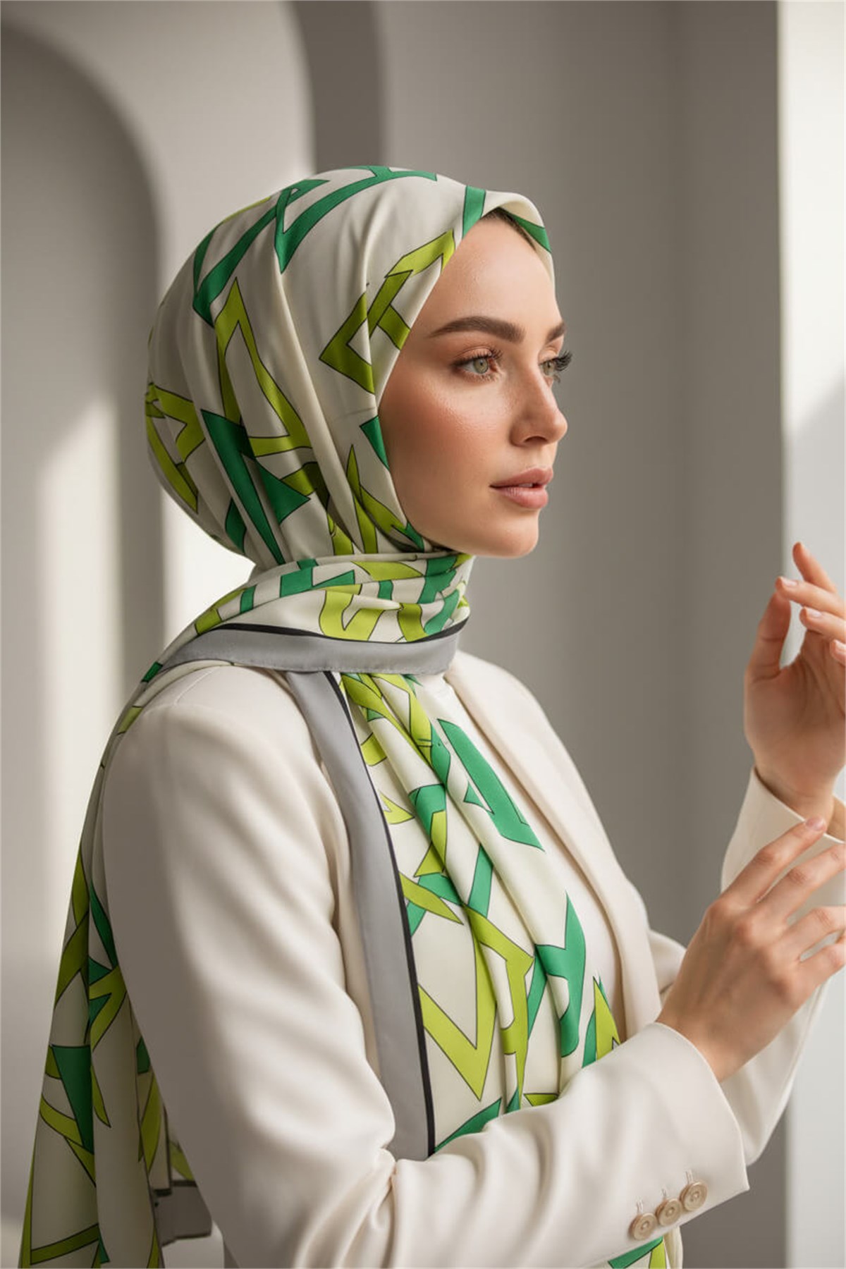 KREP GEOMETRİK DESENLİ FISTIK YEŞİLİ RENKLİ 75X195 KIRIŞMAZ ŞAL
