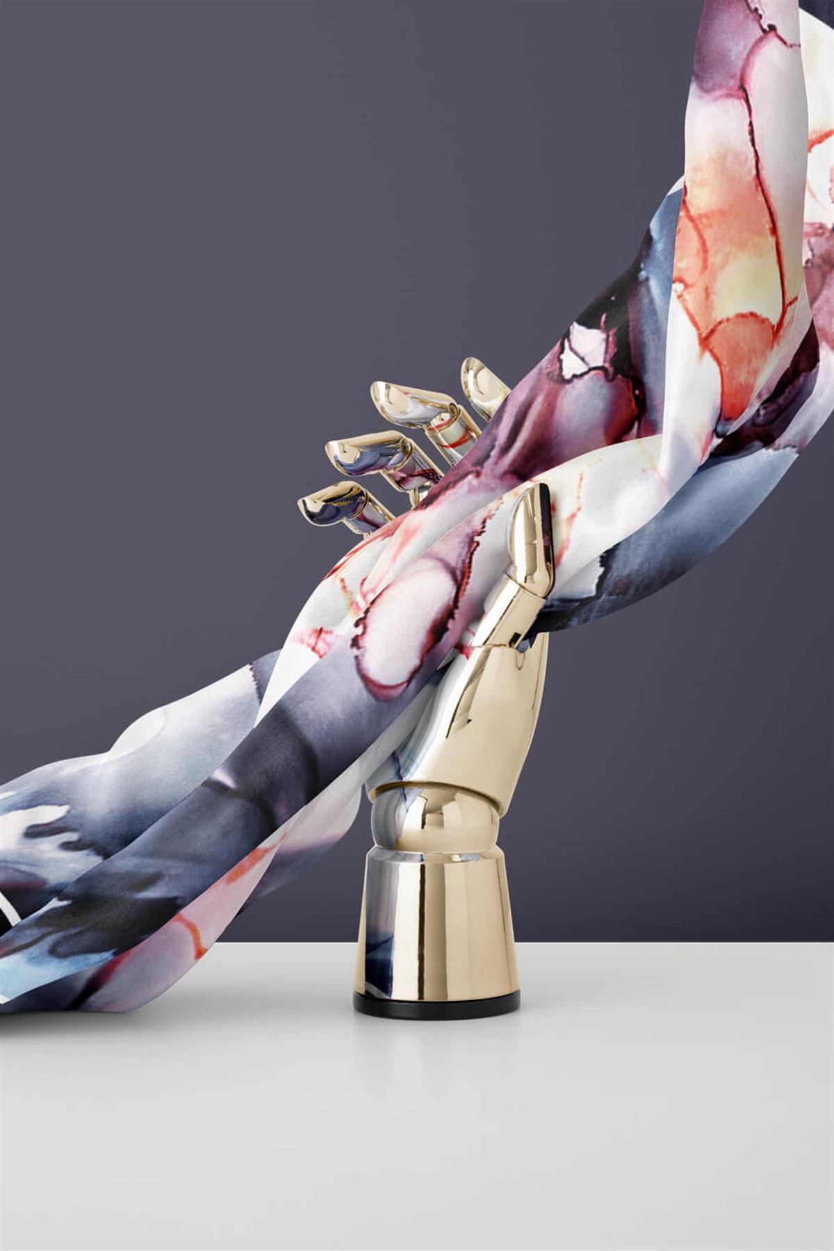 %100 Twill İpek Batik Çiçek Desenli İndigo - Bakır Renkli 90x90 Eşarp Kenar Dikiş Şekli El Dikişli