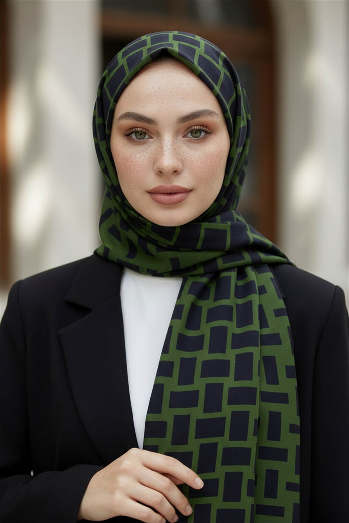 KREP KARELİ DESENLİ ZÜMRÜT YEŞİLİ RENKLİ 75X195 KIRIŞMAZ ŞAL