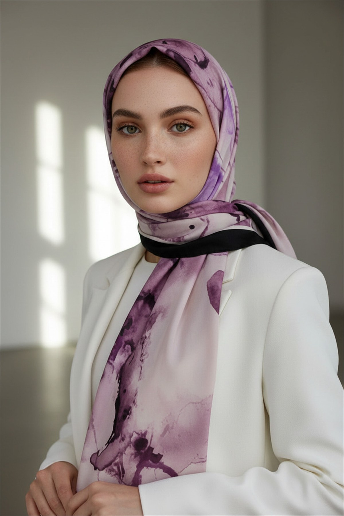 KREP SULU BOYA YAPRAK DESENLİ LİLA RENKLİ 75X195 KIRIŞMAZ ŞAL