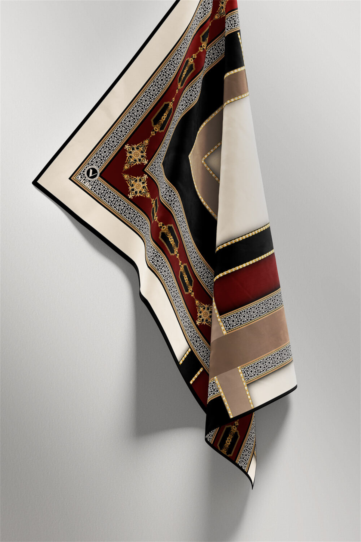 Twill Gold Detaylı ve Antik Motif Desenli Bordo Renkli 90x90 Eşarp (İpek İçermez) Kenar Dikiş Şekli El Dikişli
