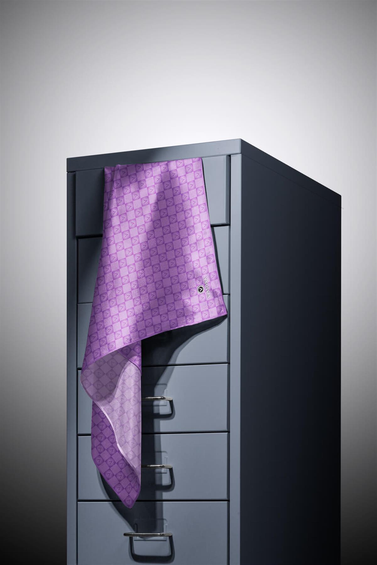 %100 Twill İpek Monogram Desenli Lila Renkli 90x90 Eşarp Dikim Şekli : El Dikişi