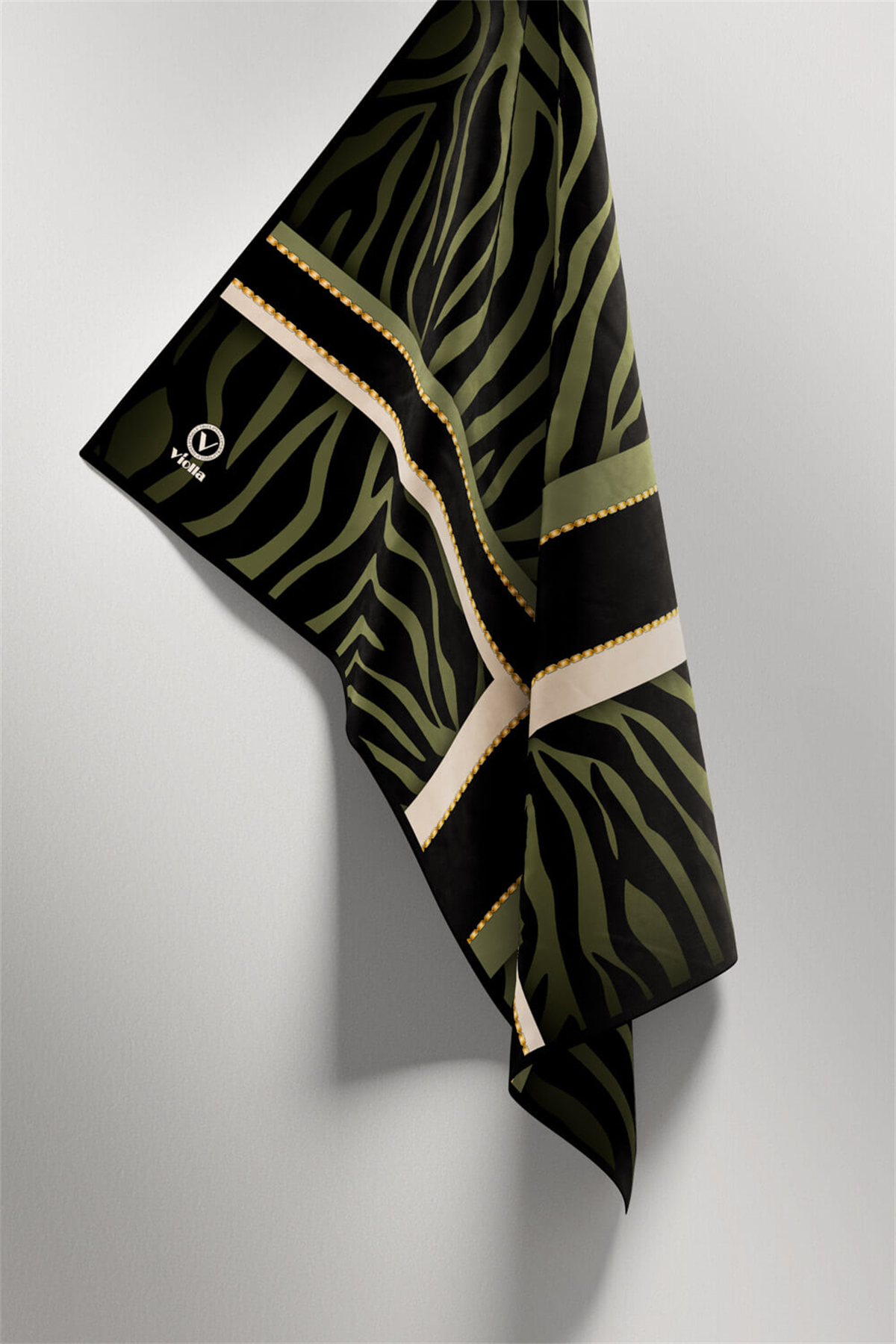 Twill Zebra Desenli Siyah - Haki Renkli 90x90 Eşarp (İpek İçermez) Dikim Şekli : El Dikişi