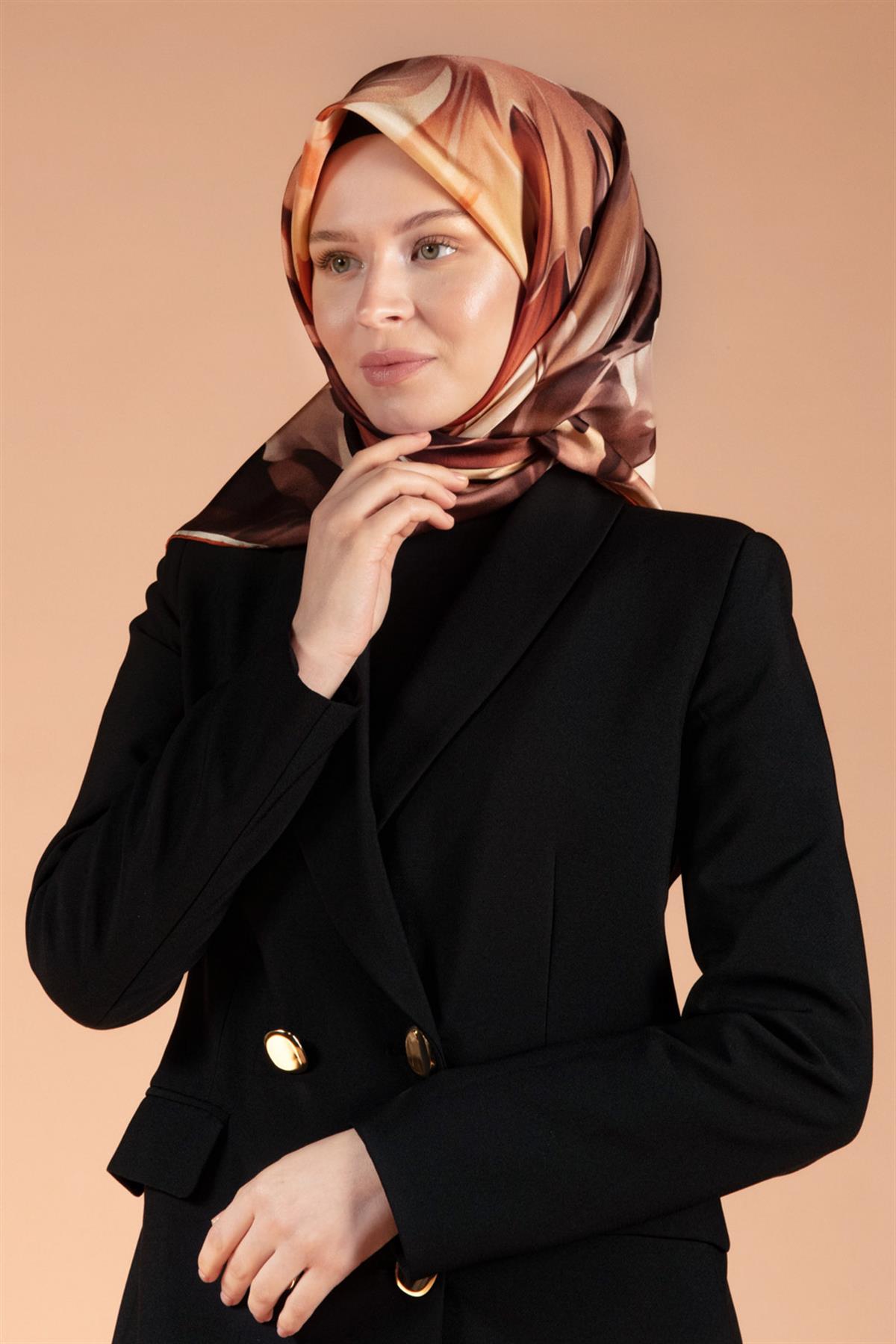 %100 Twill İpek Yaprak Desenli Taba - Hardal Renkli 90x90 Eşarp Dikim Şekli : El Dikişi